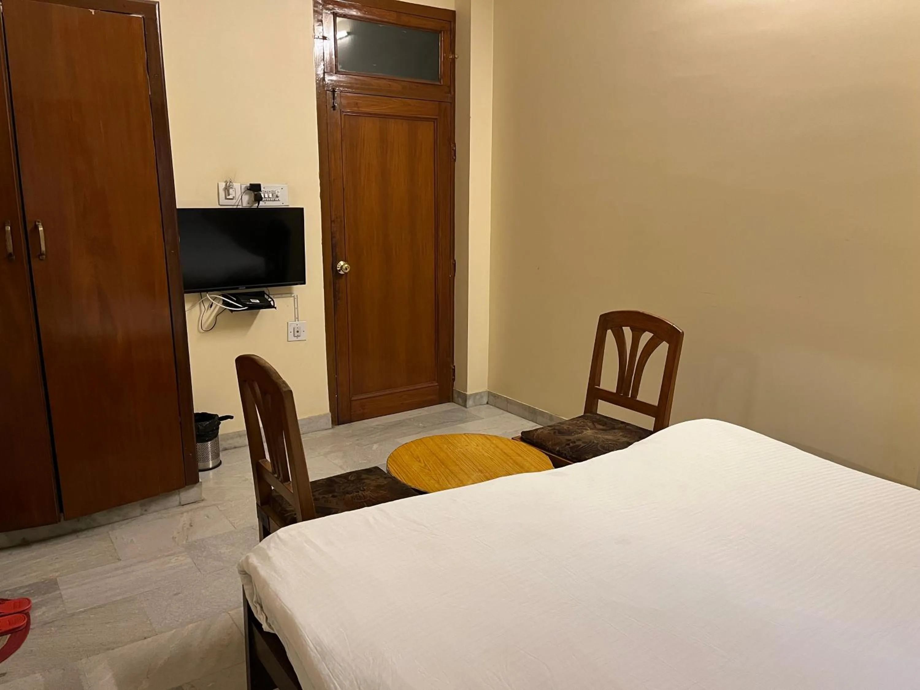 Bed in Hotel Raghav Palace 1 km Jaipur Junction & Bus Stand Sindhi Camp