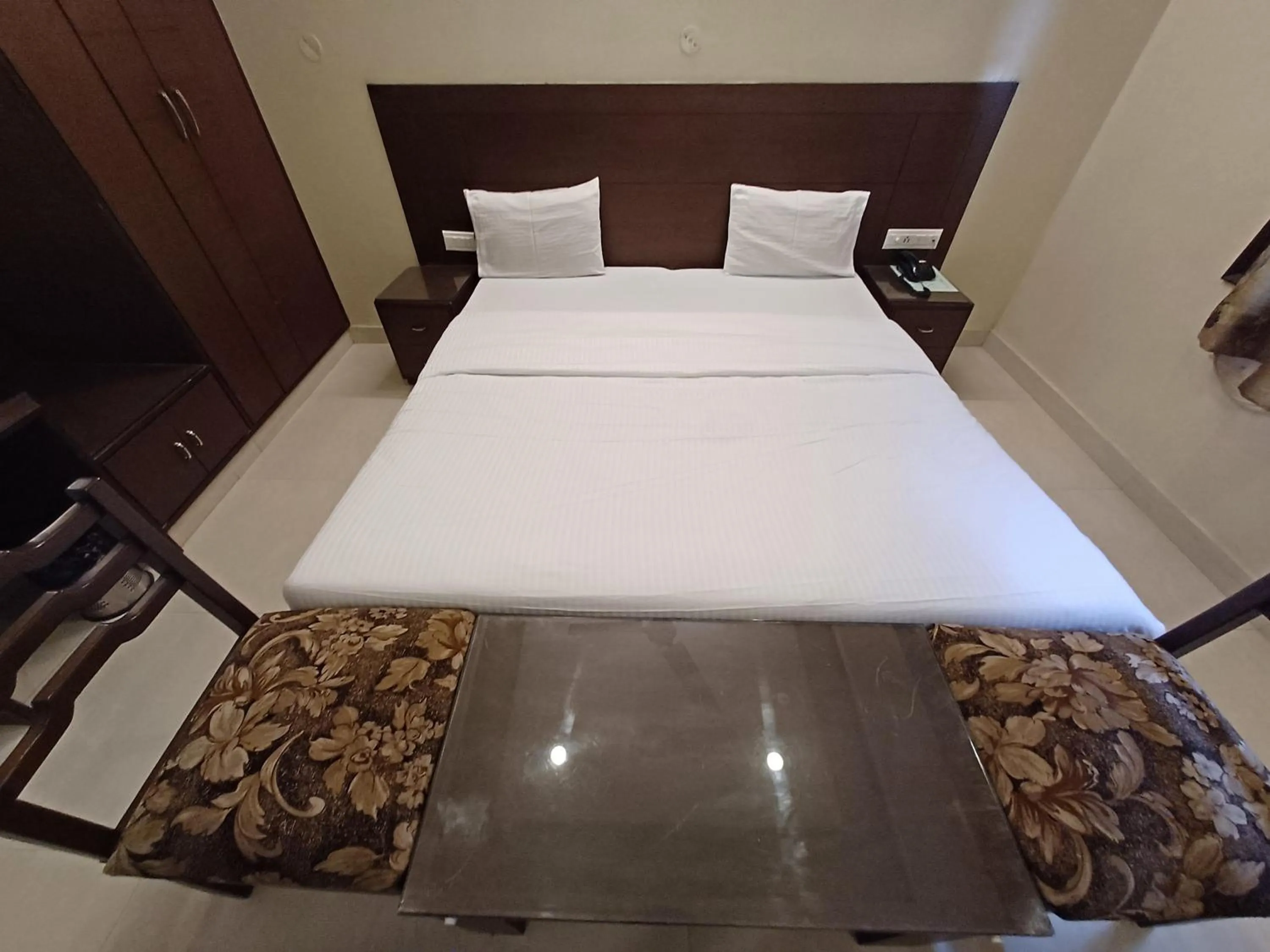 Bed in Hotel Raghav Palace 1 km Jaipur Junction & Bus Stand Sindhi Camp