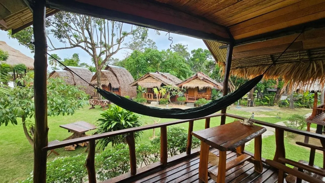 Eden Lanta Bungalow