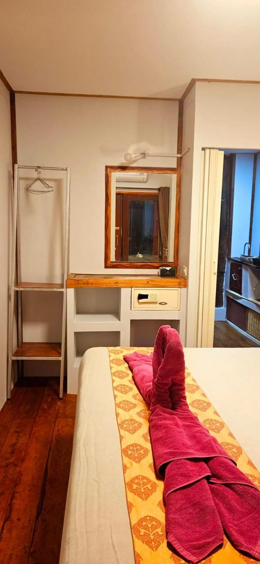 Bed in Eden Lanta Bungalow