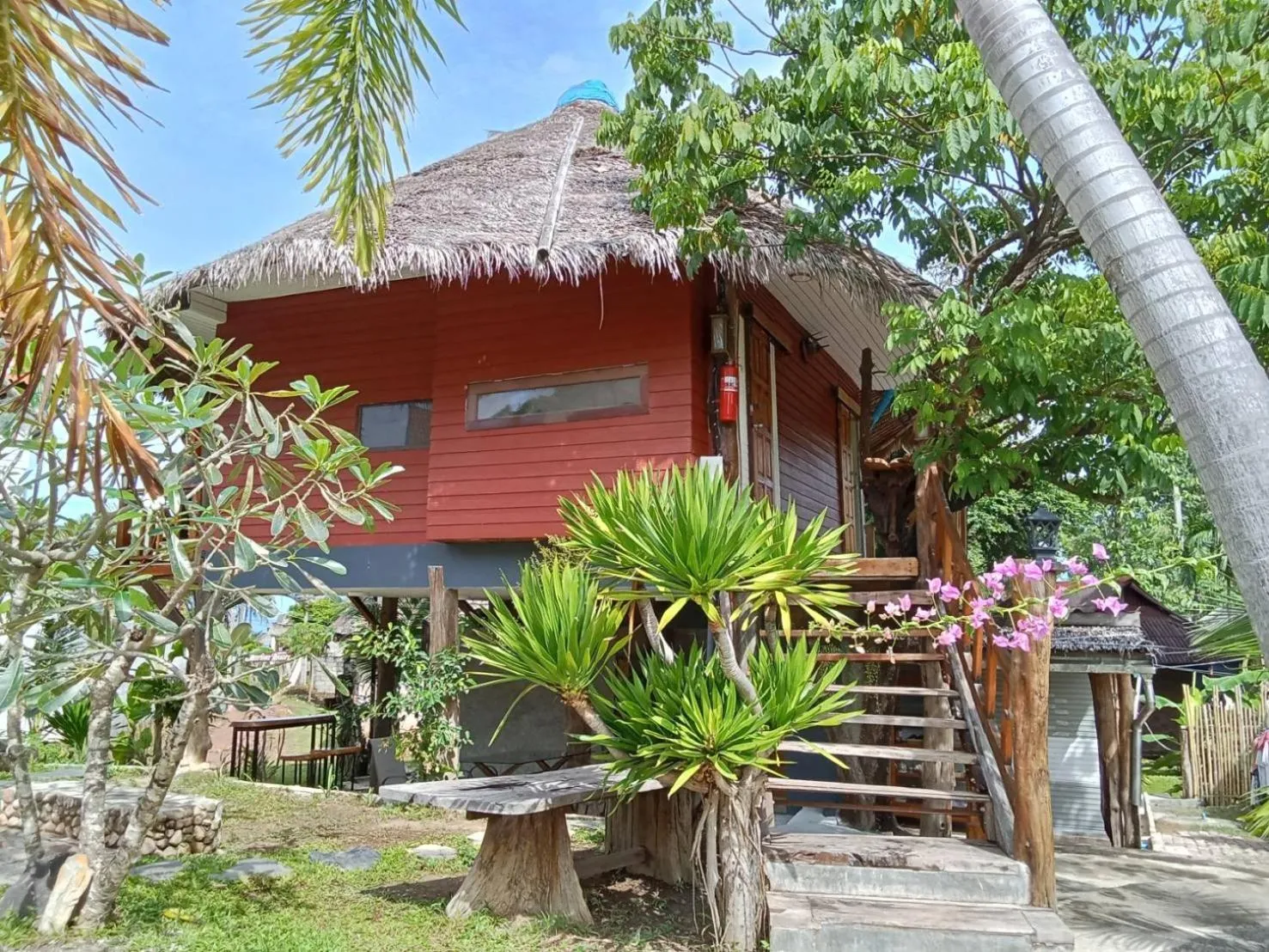 Eden Lanta Bungalow