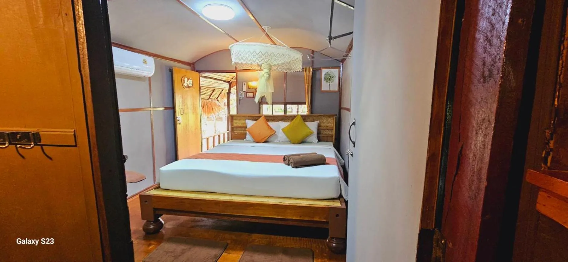 Bed in Eden Lanta Bungalow