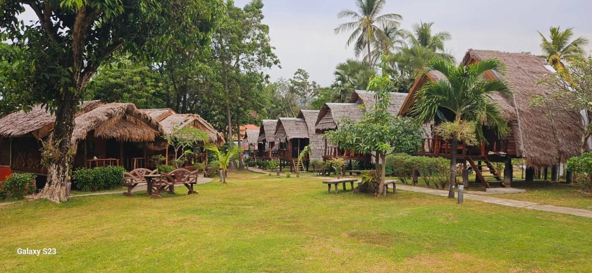 Eden Lanta Bungalow