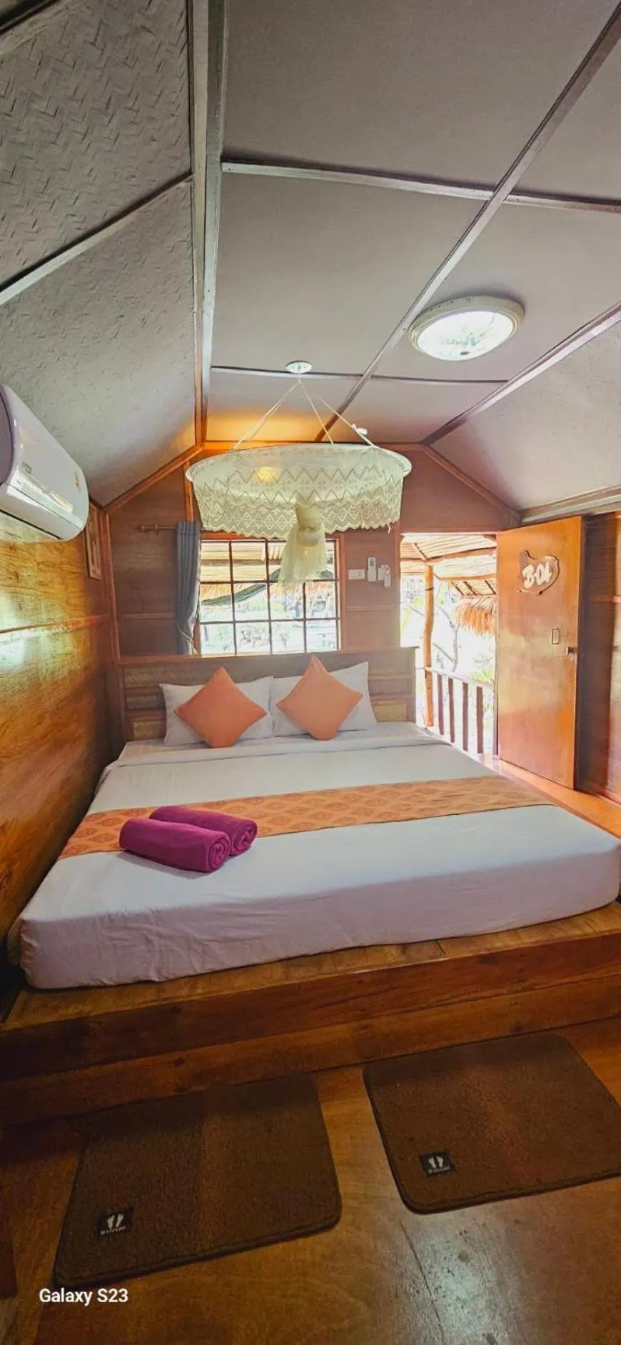 Bed in Eden Lanta Bungalow