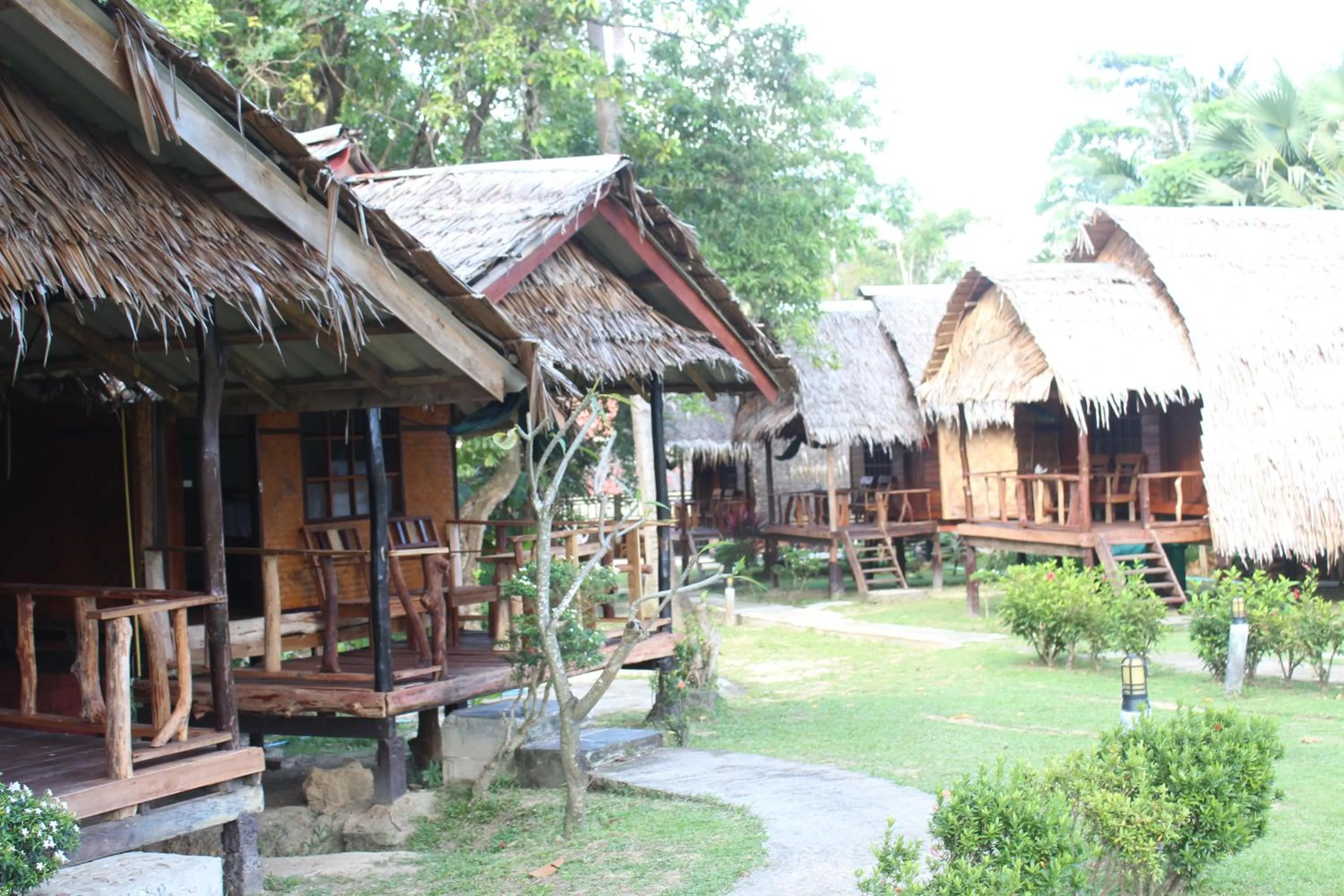 Eden Lanta Bungalow