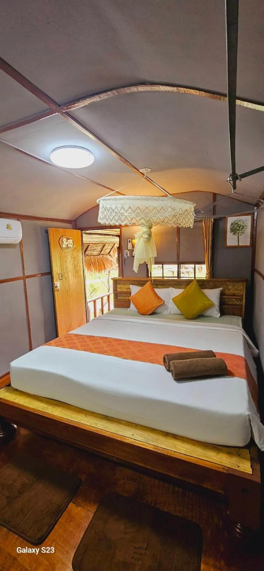 Bed in Eden Lanta Bungalow