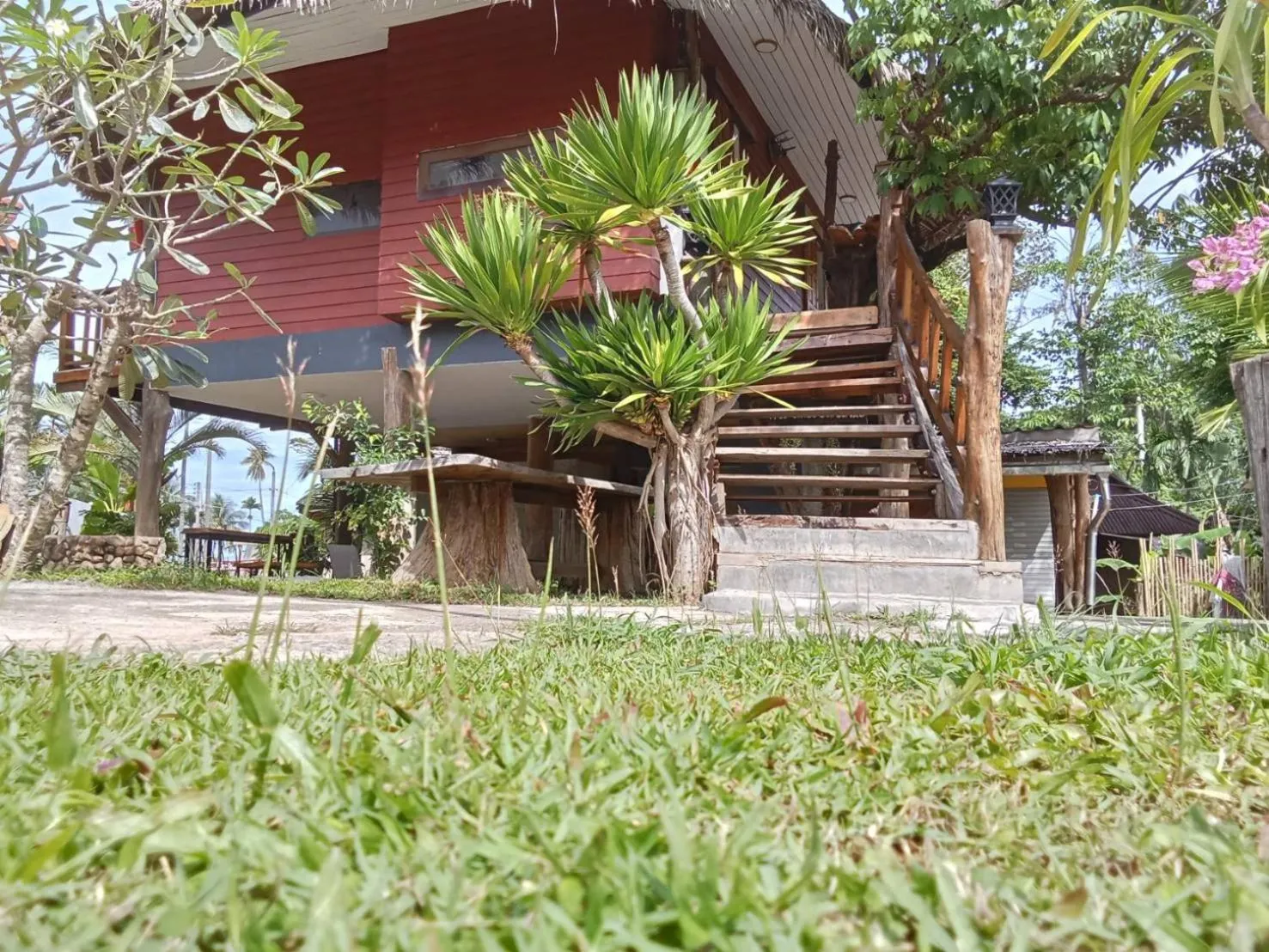Eden Lanta Bungalow