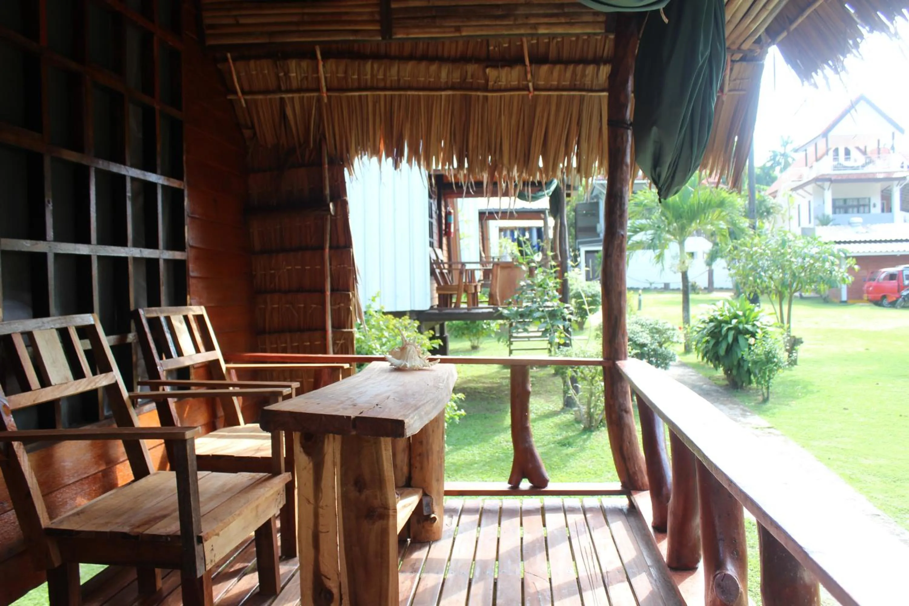 Eden Lanta Bungalow