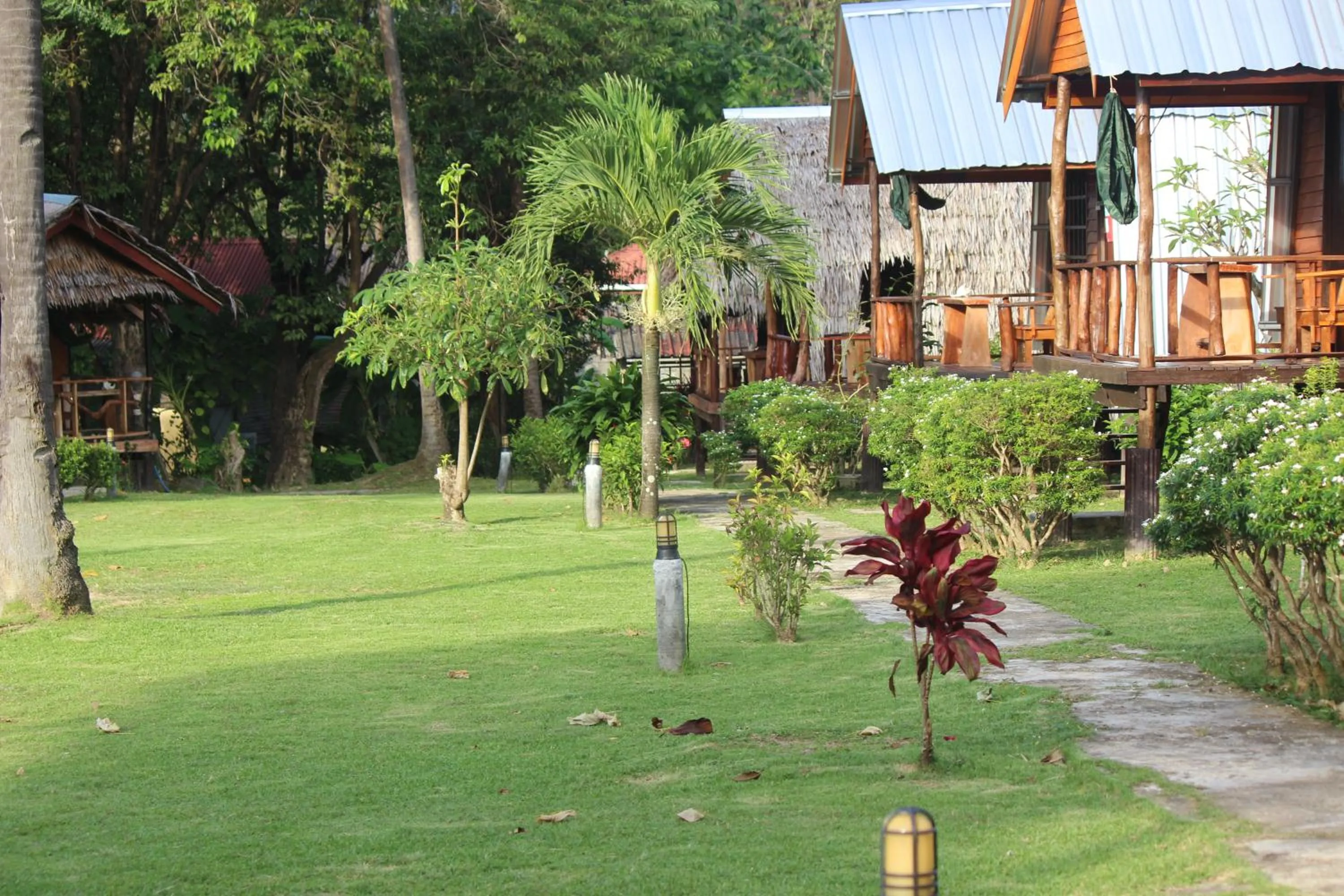 Eden Lanta Bungalow
