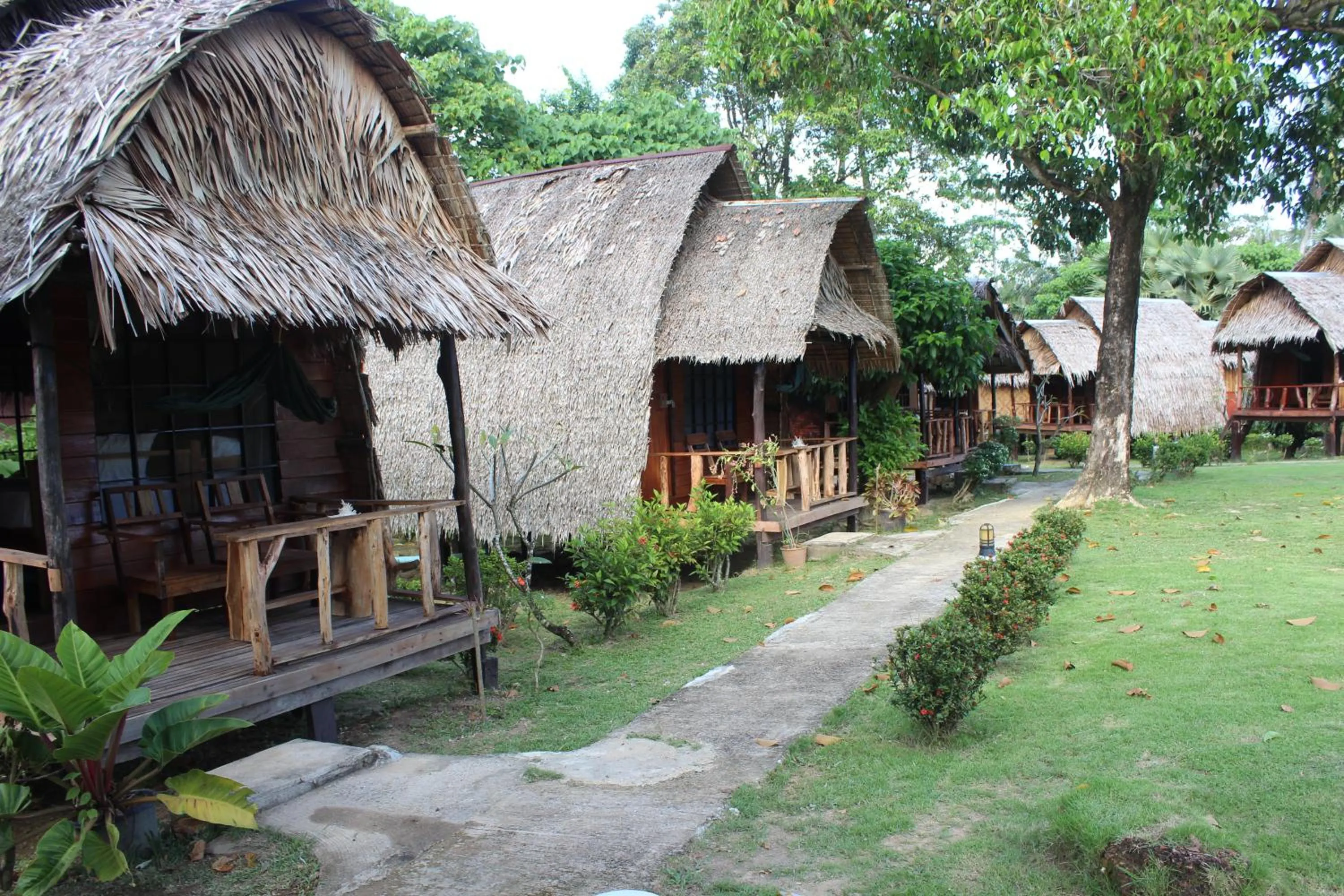 Eden Lanta Bungalow