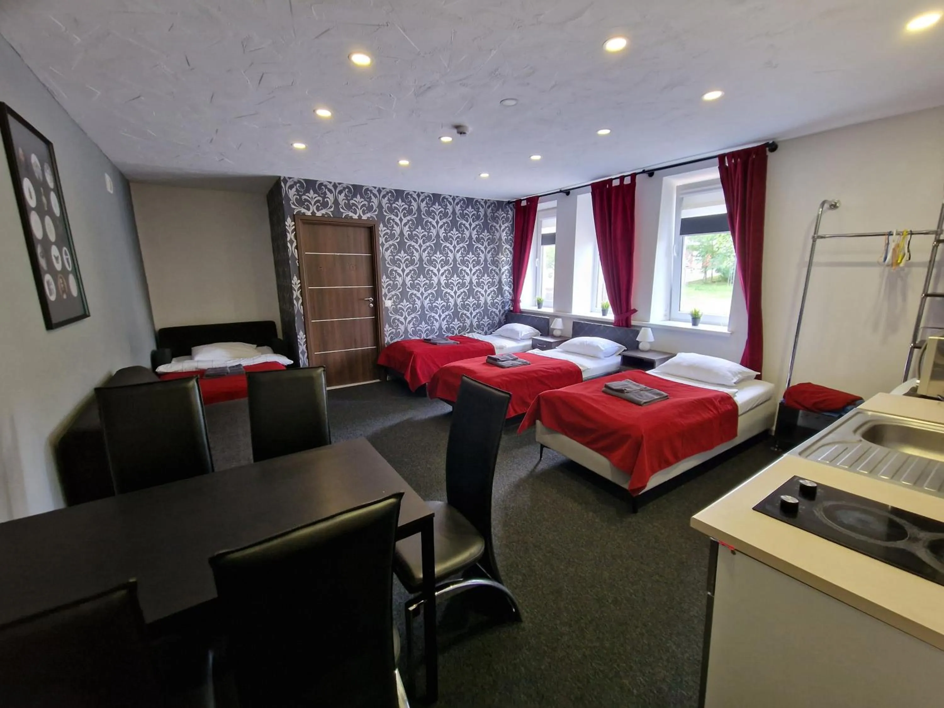 Bed in KALIDA Rooms for rent