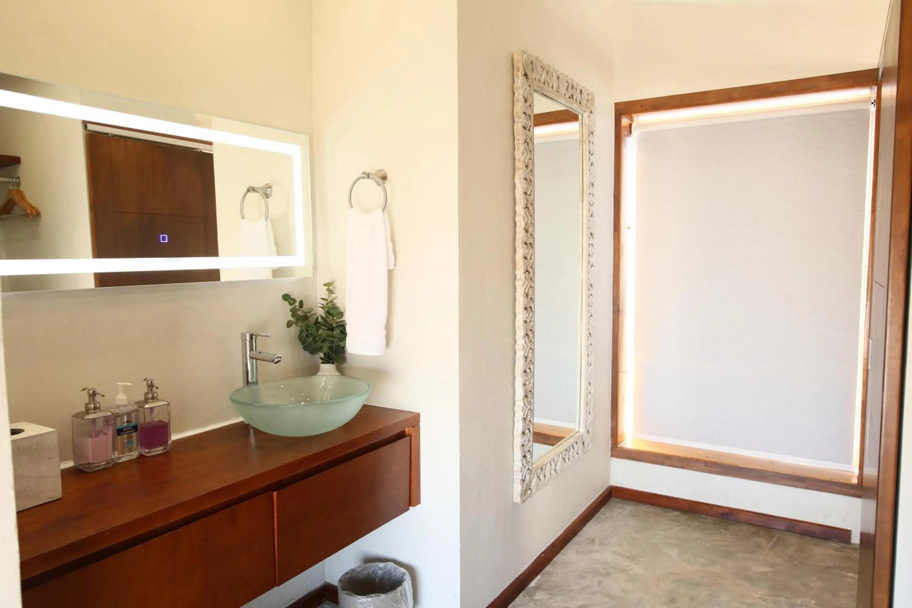 Bathroom in Sarab Hotel