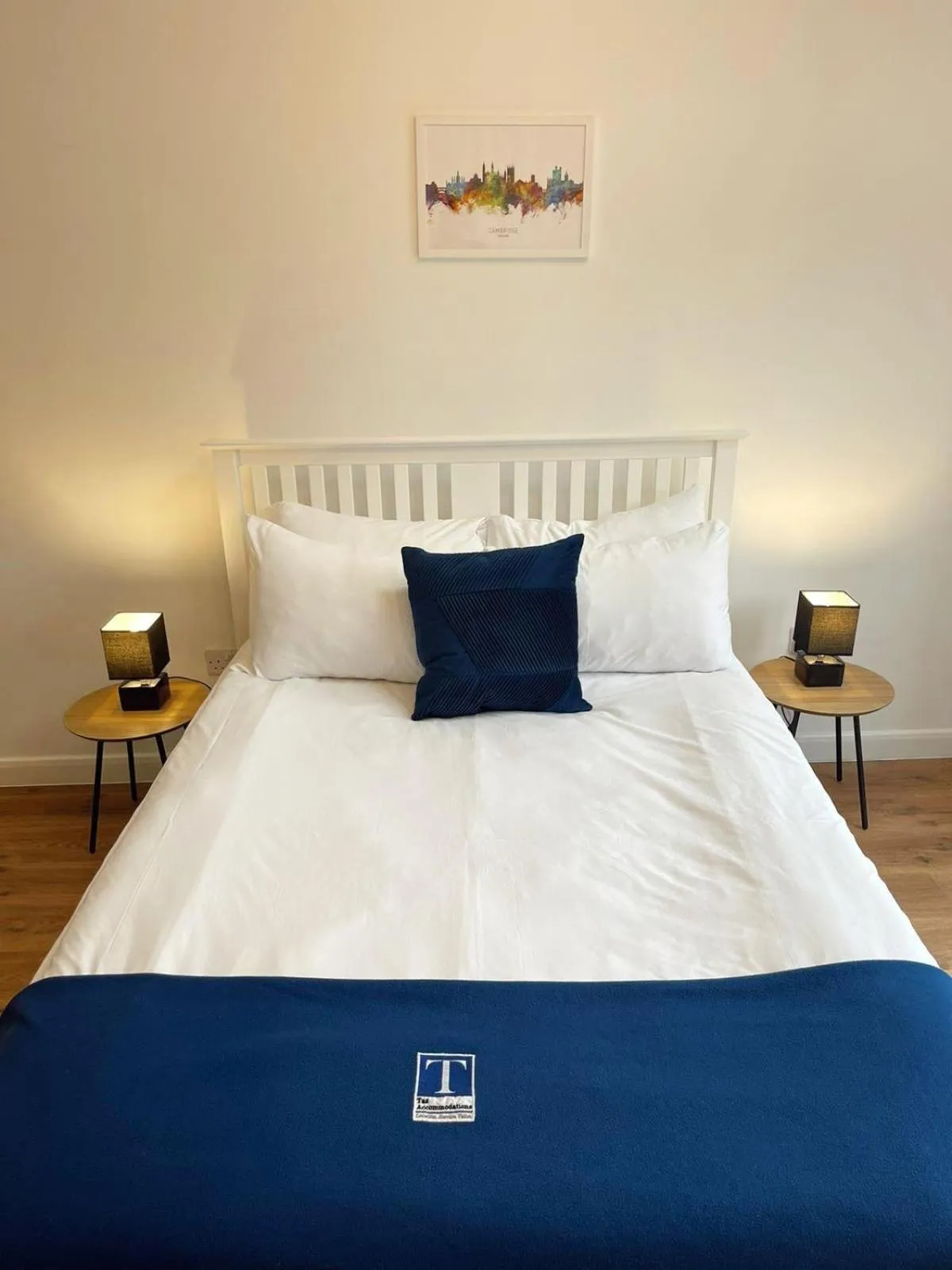 Bed in Cambridge Studios and Suites by Tas Accommodations