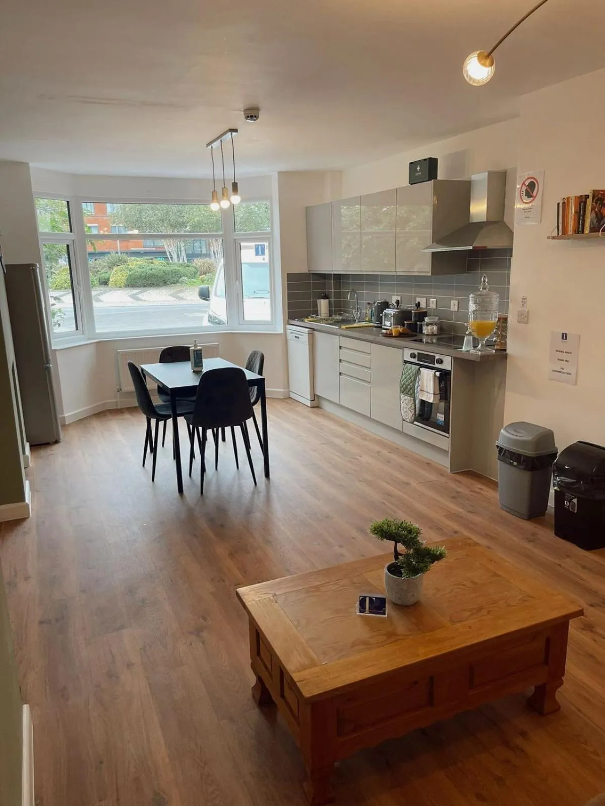 Cambridge Studios and Suites by Tas Accommodations