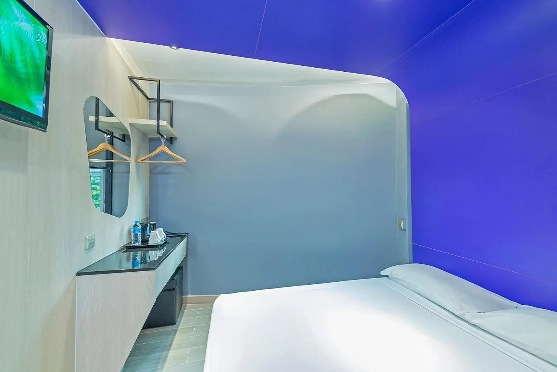 Bed in Hotel 81 Lavender