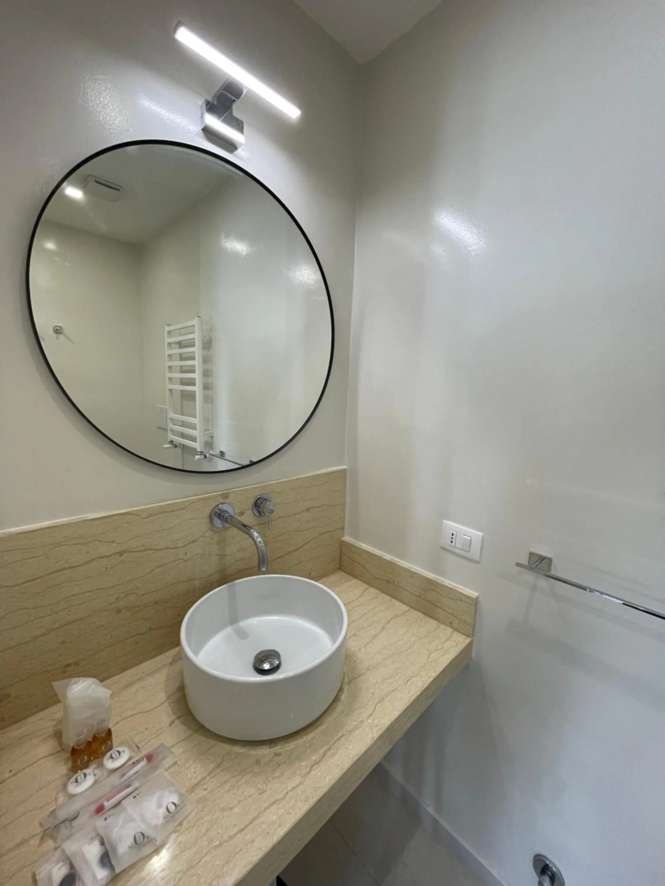 Bathroom in Quintus Luxury Suites