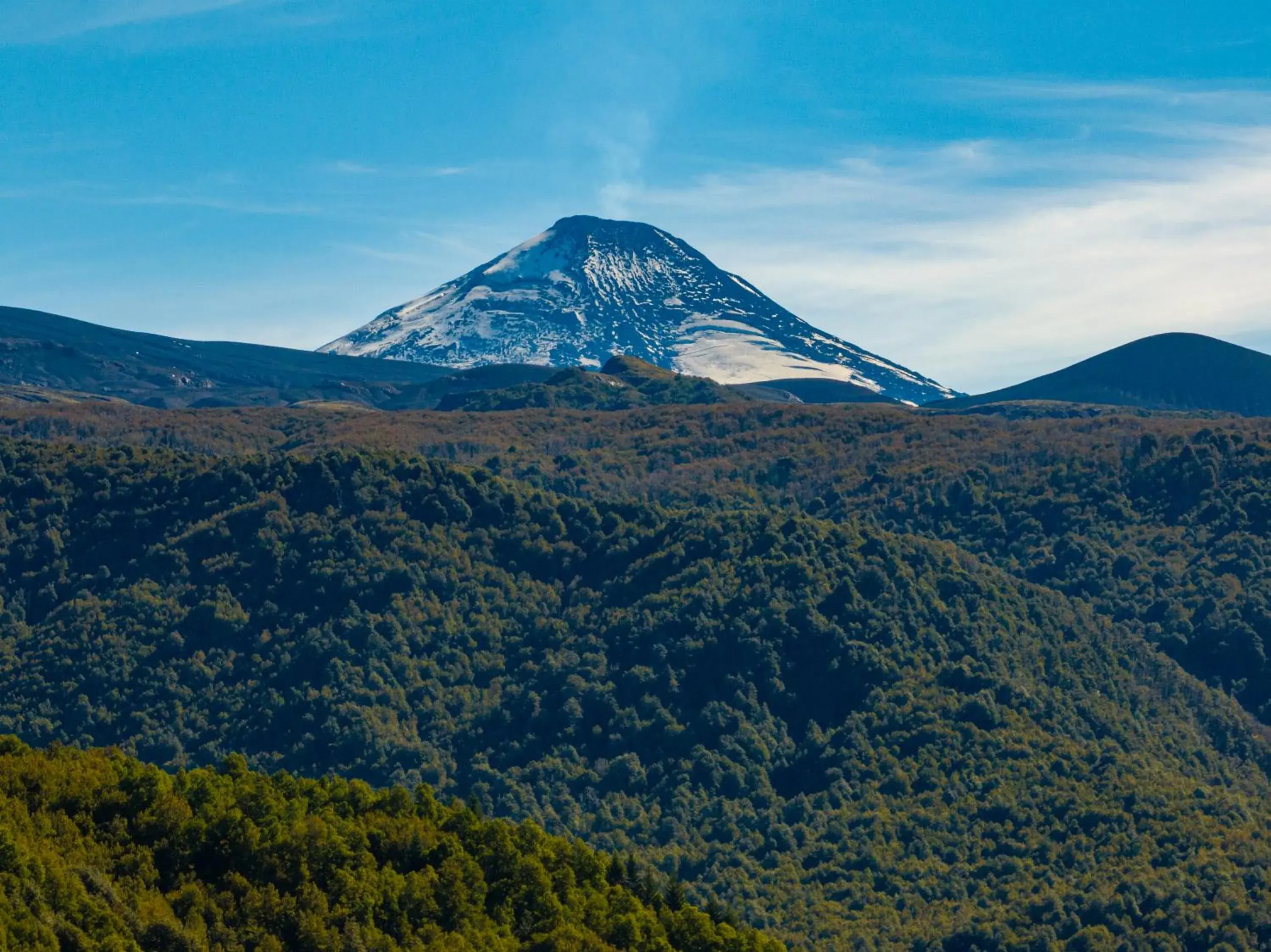 Mountain view in Park Lake Luxury Hotel Mountain view in Park Lake Luxury Hotel