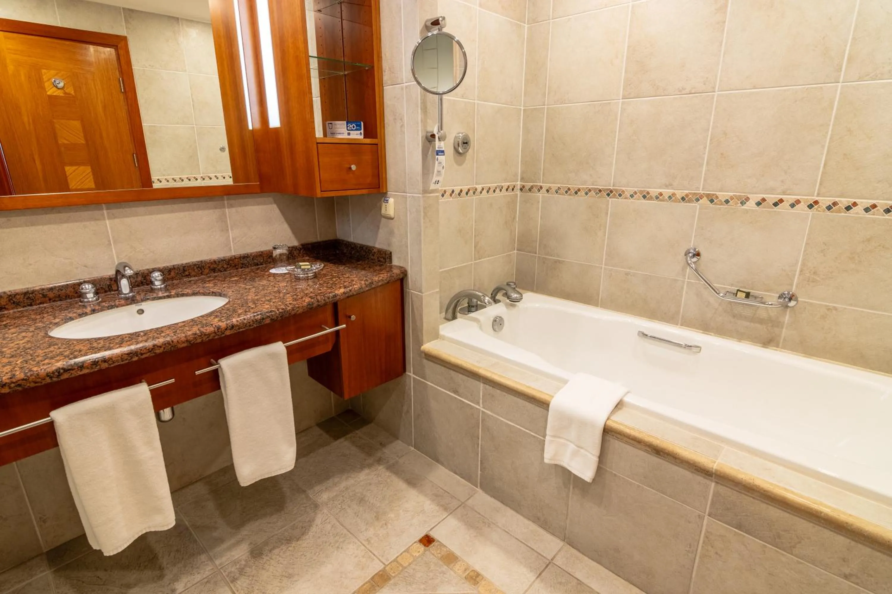 Bathroom in Park Lake Luxury Hotel