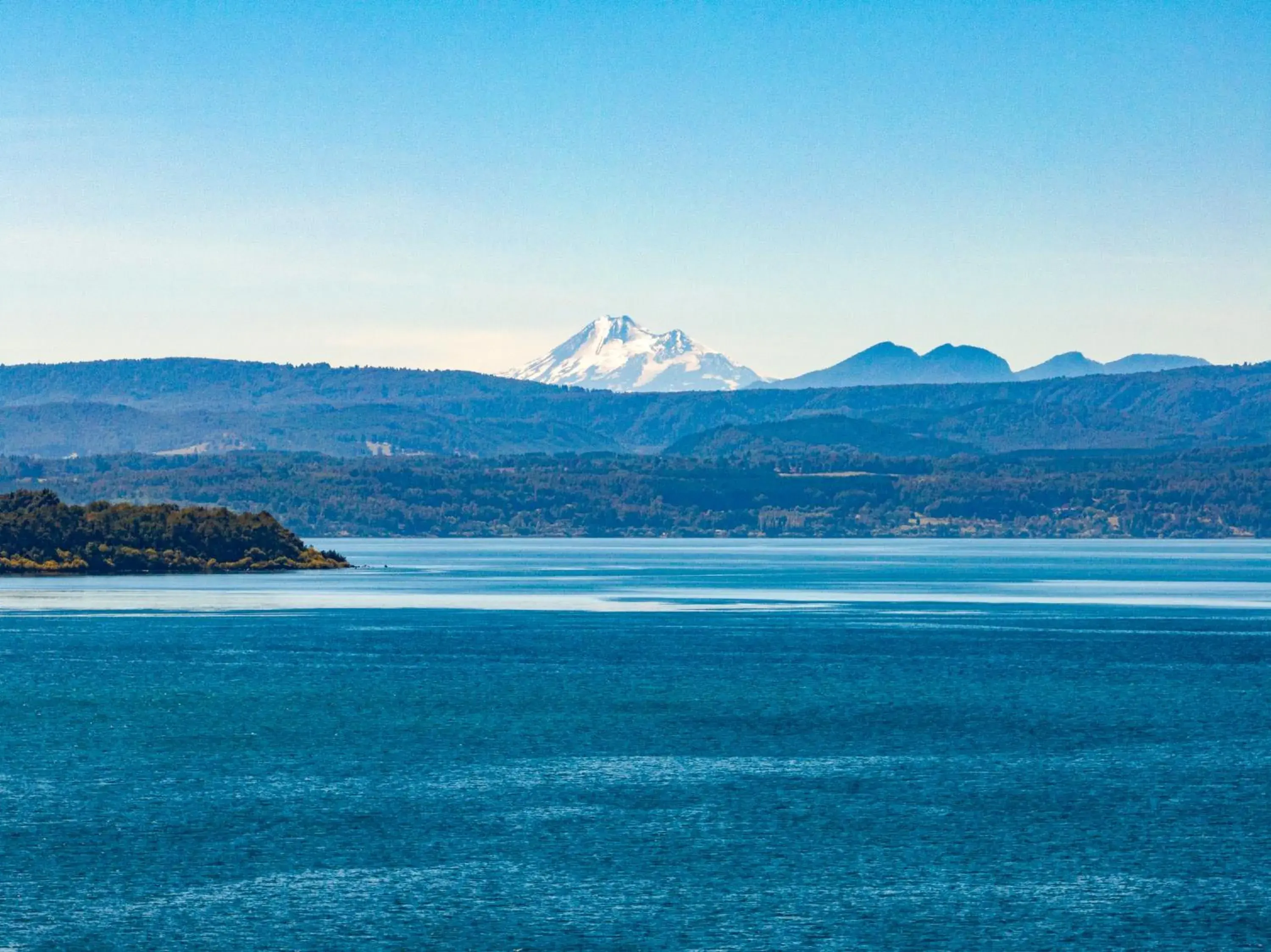 Mountain view in Park Lake Luxury Hotel Mountain view in Park Lake Luxury Hotel