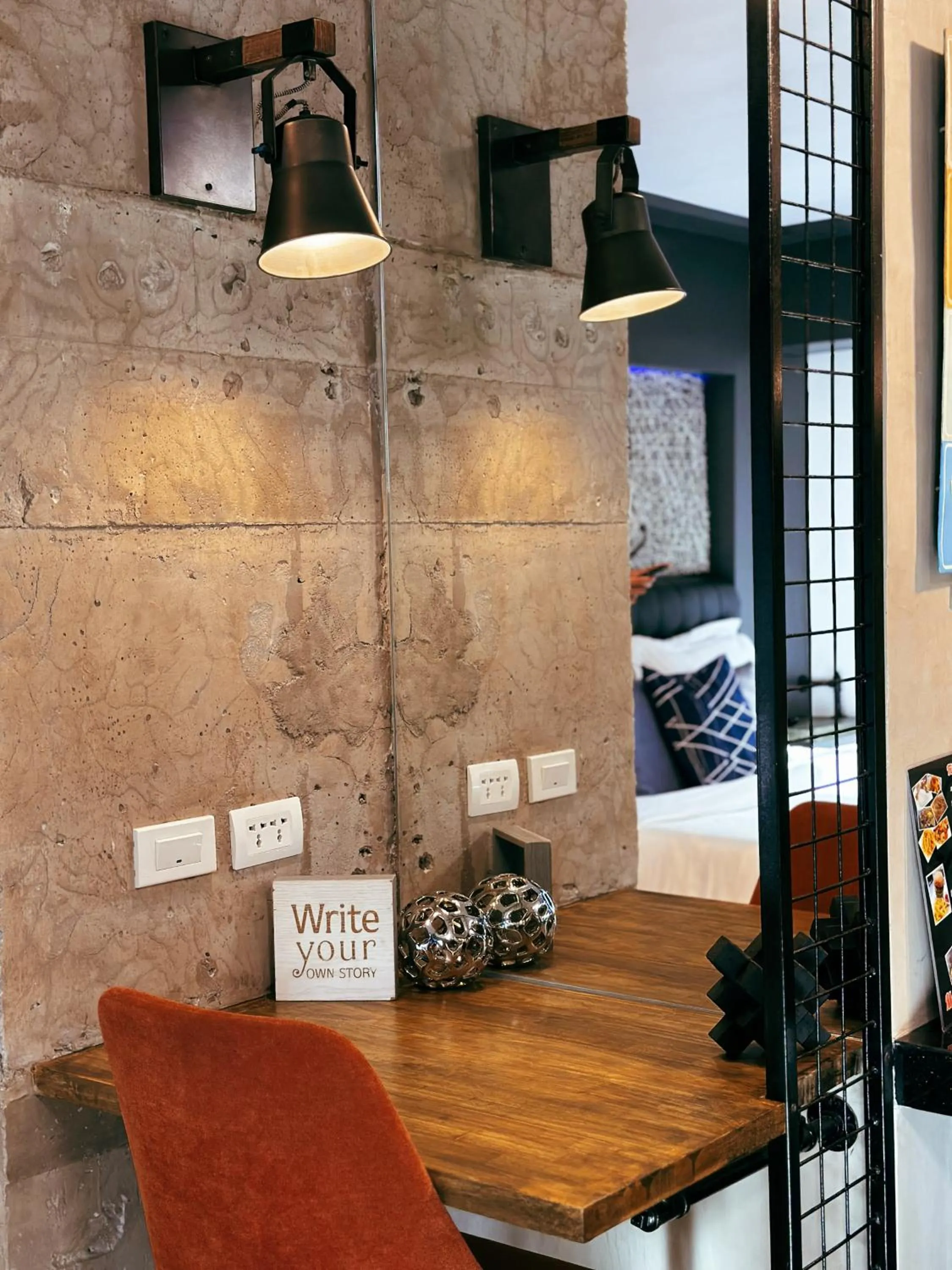 Seating area in Blue Tulip - 4mins from Mactan Airport