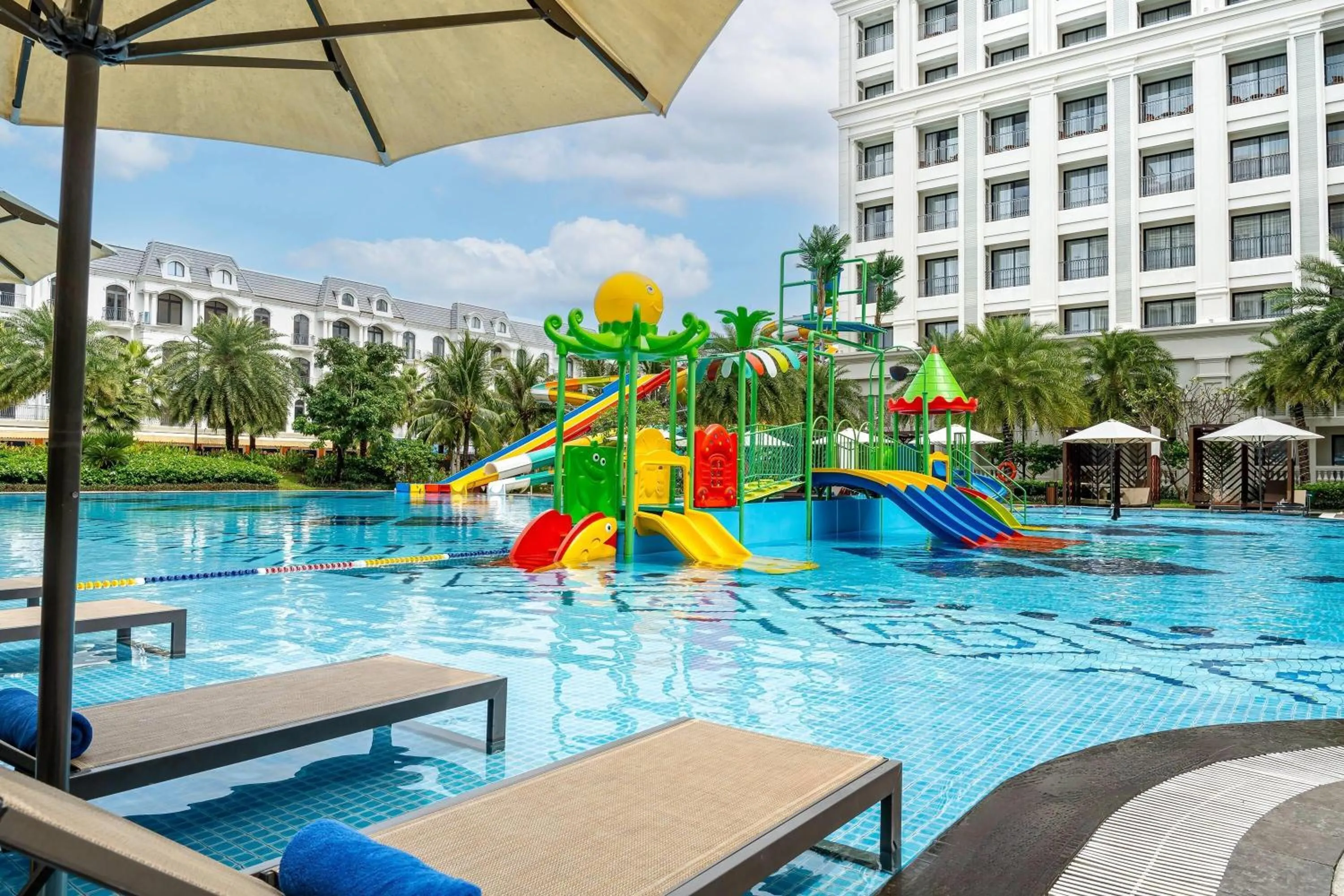 Swimming pool in Wyndham Garden Grandworld Phu Quoc