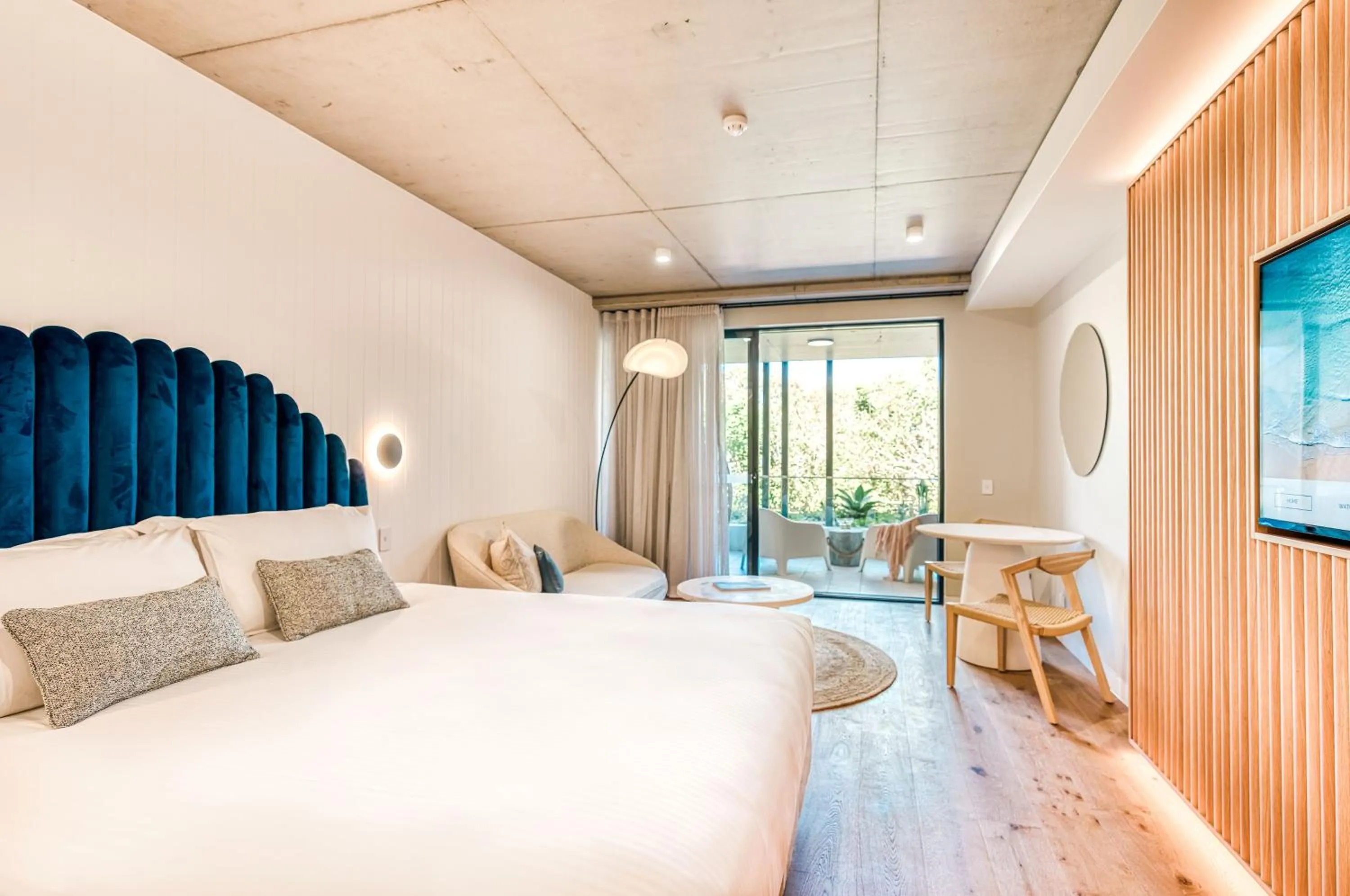 Photo of the whole room, Bed in Essence Peregian Beach