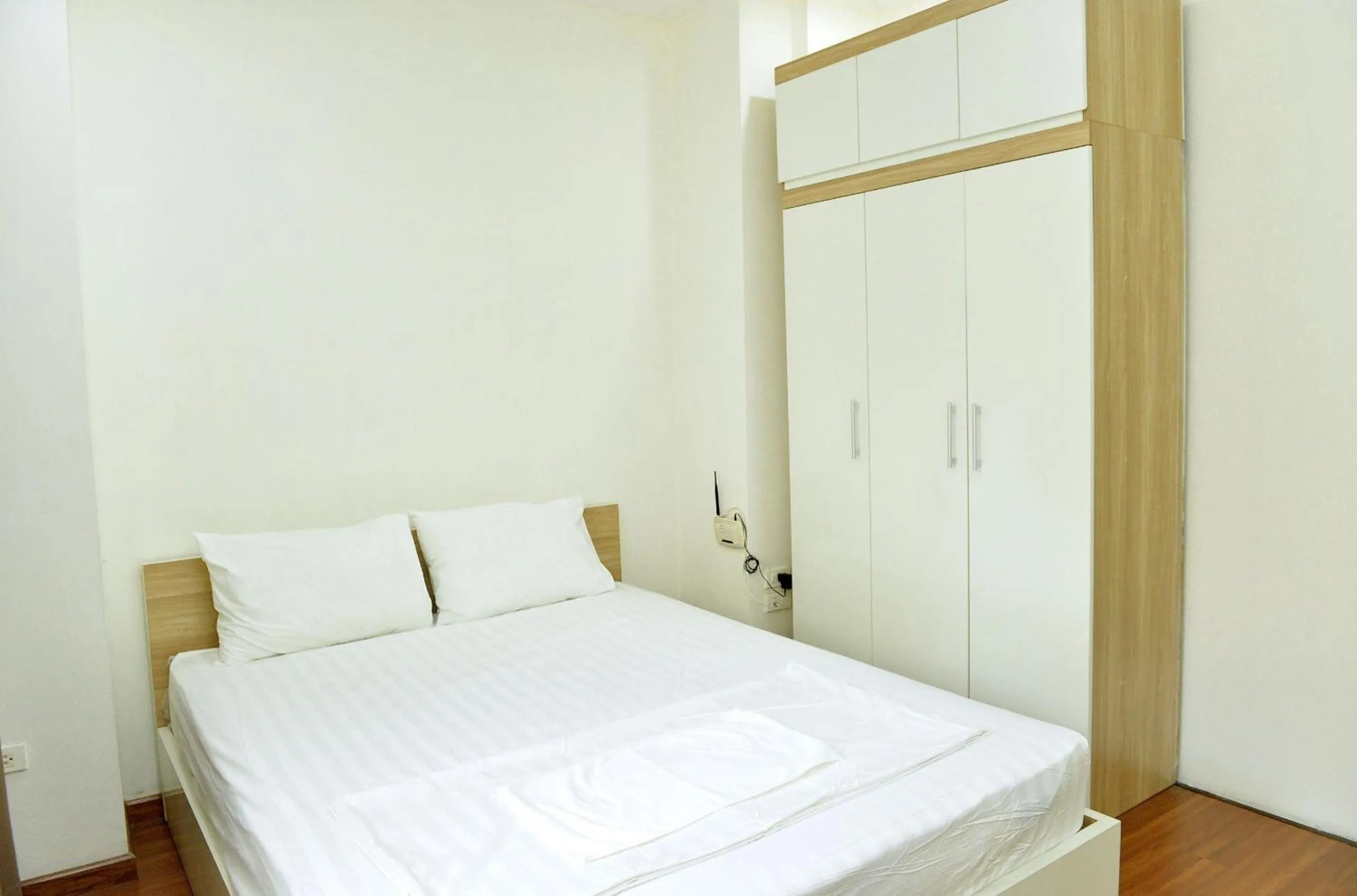 Bed in Era Apartment Đông Các