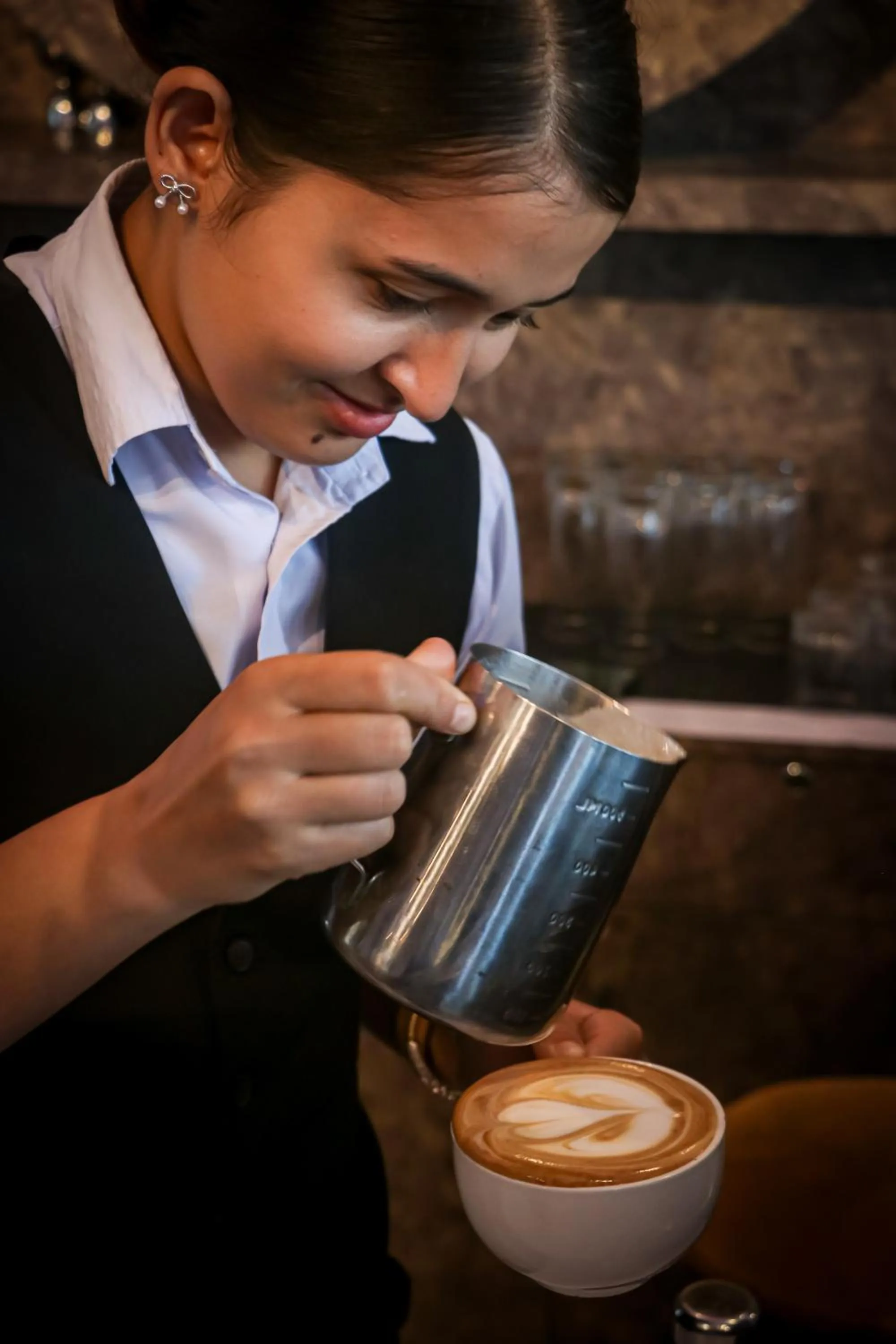 Restaurant/places to eat in Hotel Simal