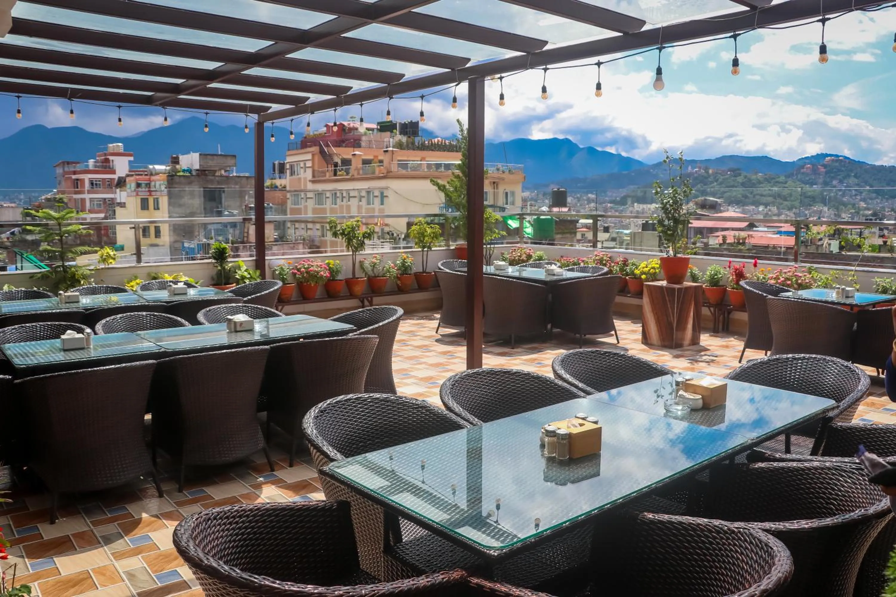 Dining area in Hotel Simal