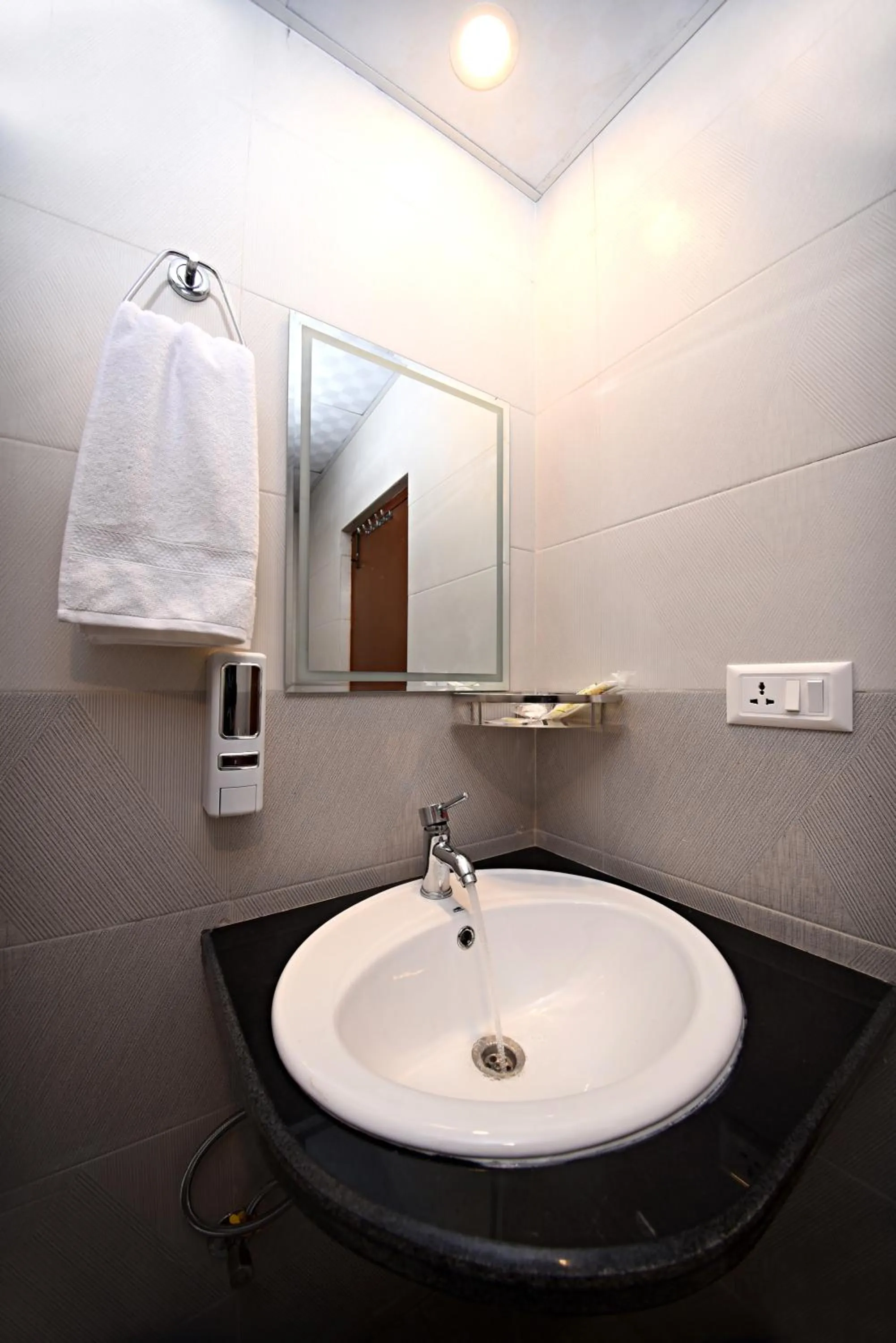 Bathroom in Hotel Simal