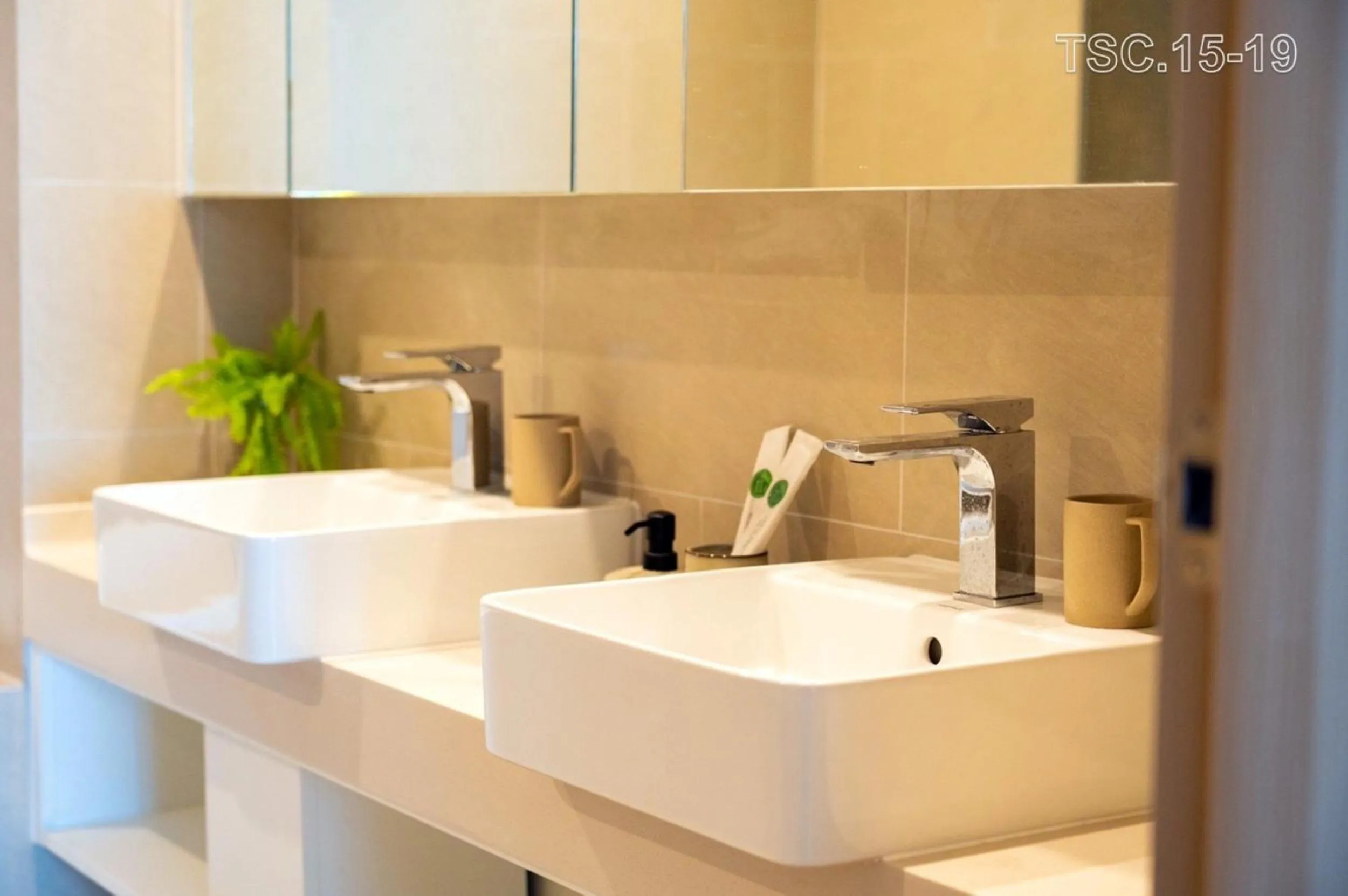 Bathroom in The Sóng apartment