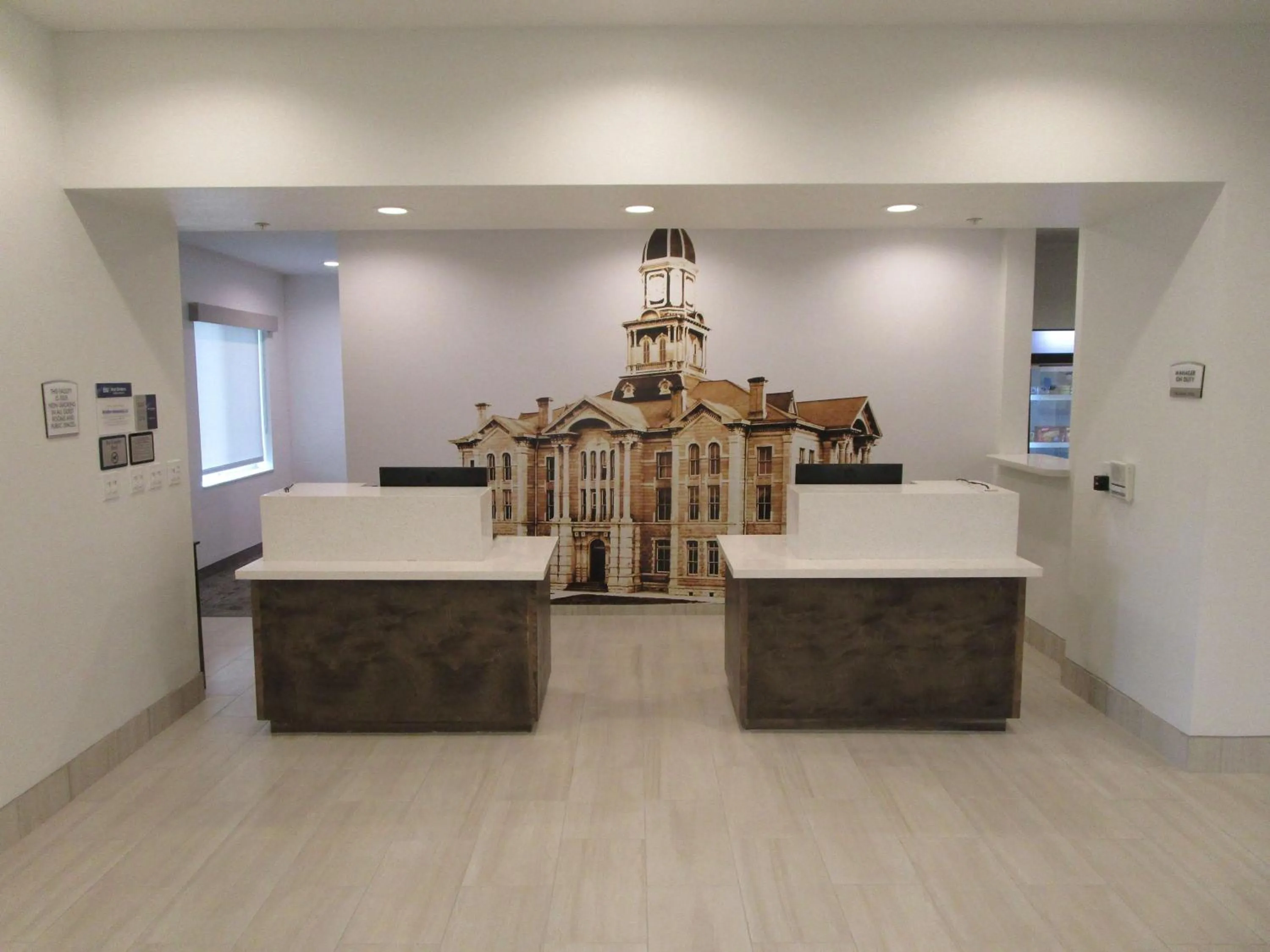 Lobby or reception in Reddy Hotel Bonham