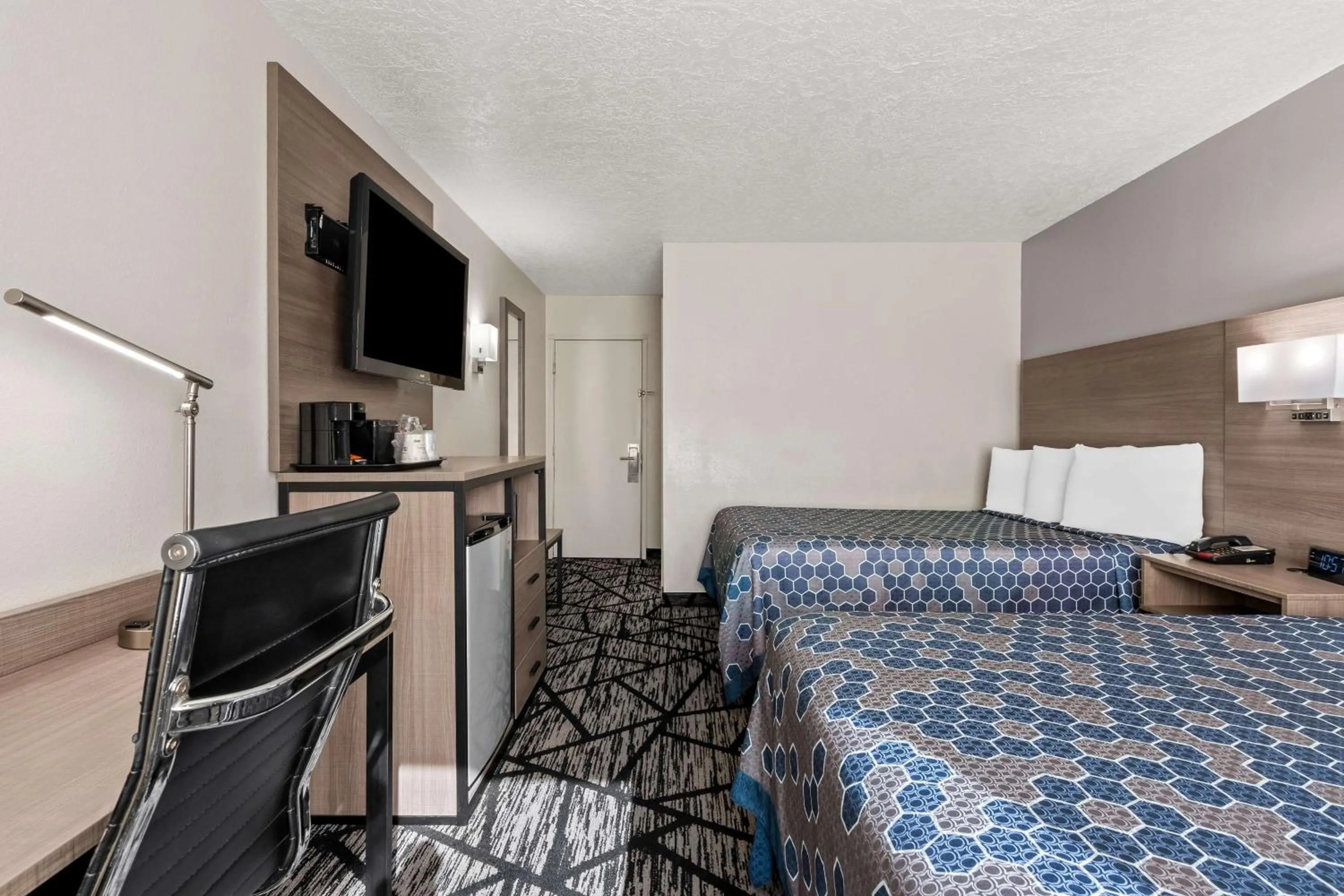 Bedroom, Bed in SureStay Hotel by Best Western Duncan