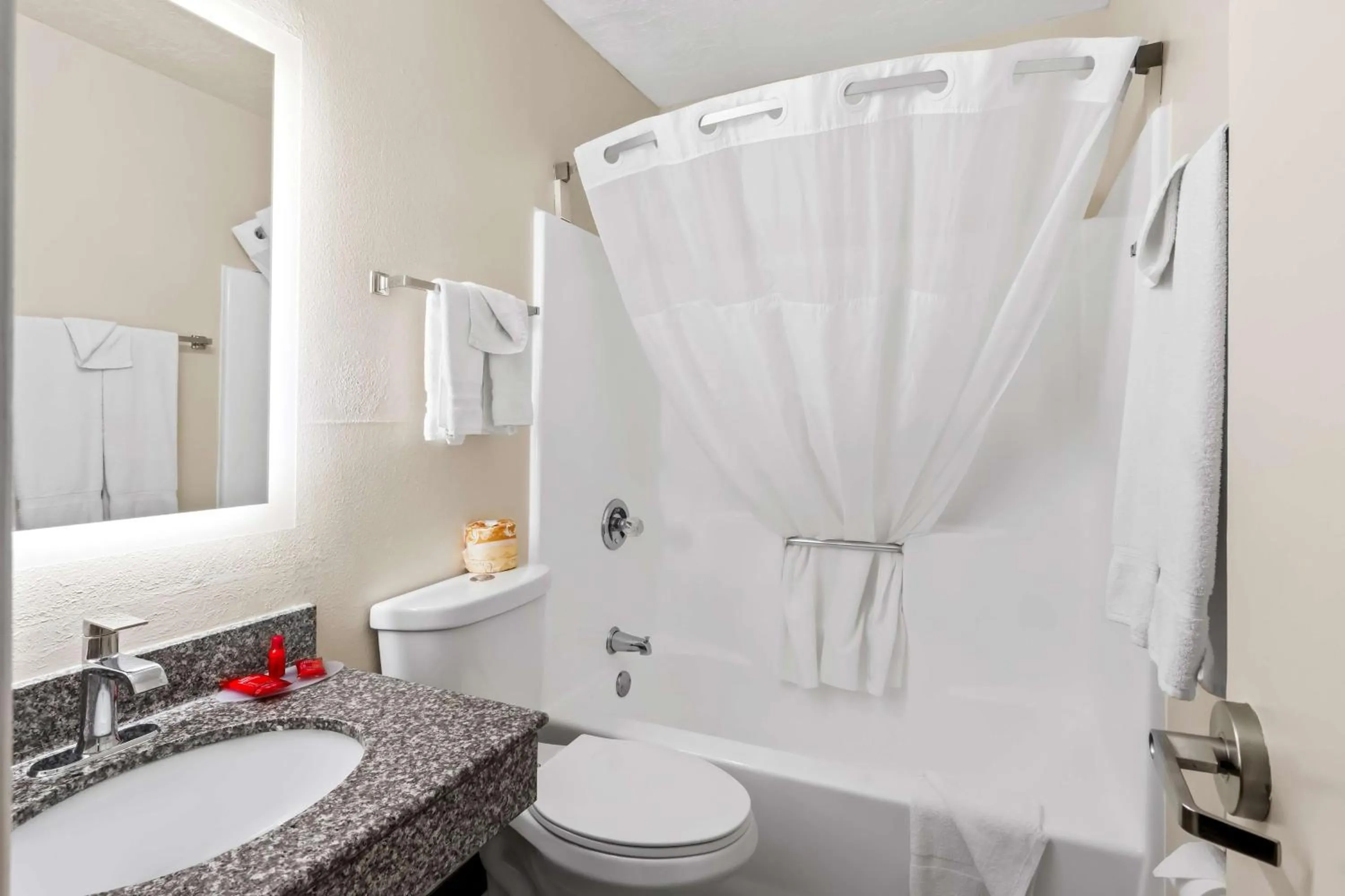 Bathroom in SureStay Hotel by Best Western Duncan