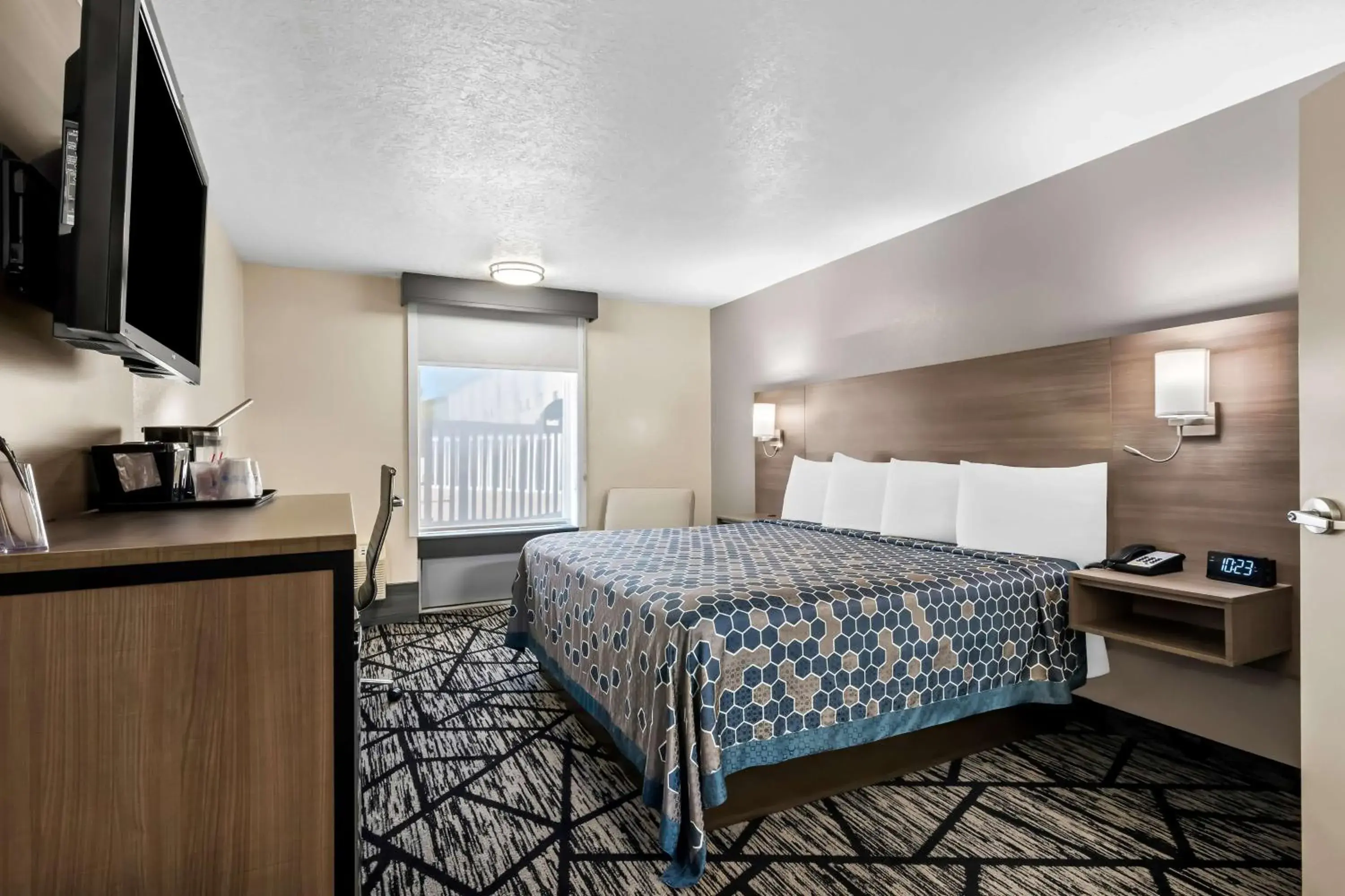 Bedroom, Bed in SureStay Hotel by Best Western Duncan Bedroom, Bed in SureStay Hotel by Best Western Duncan