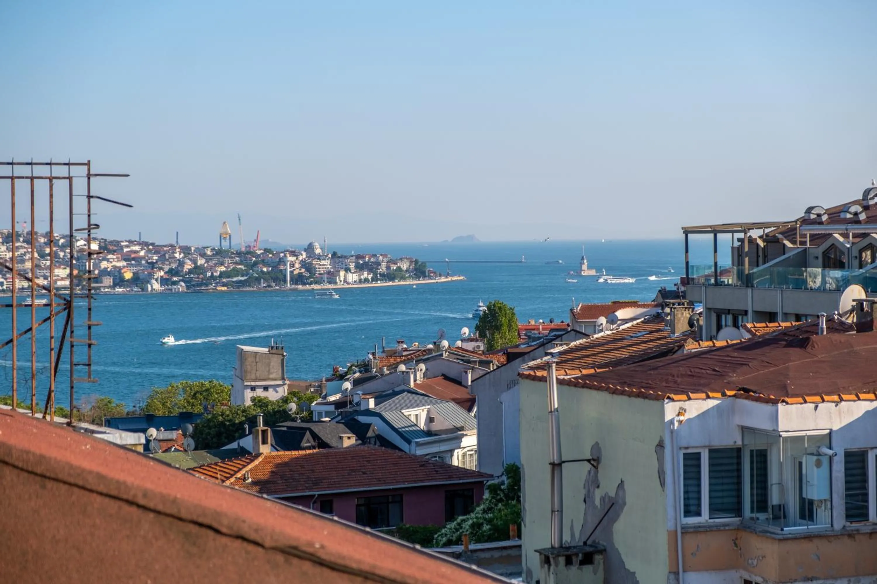 Sea view in Wind Suit