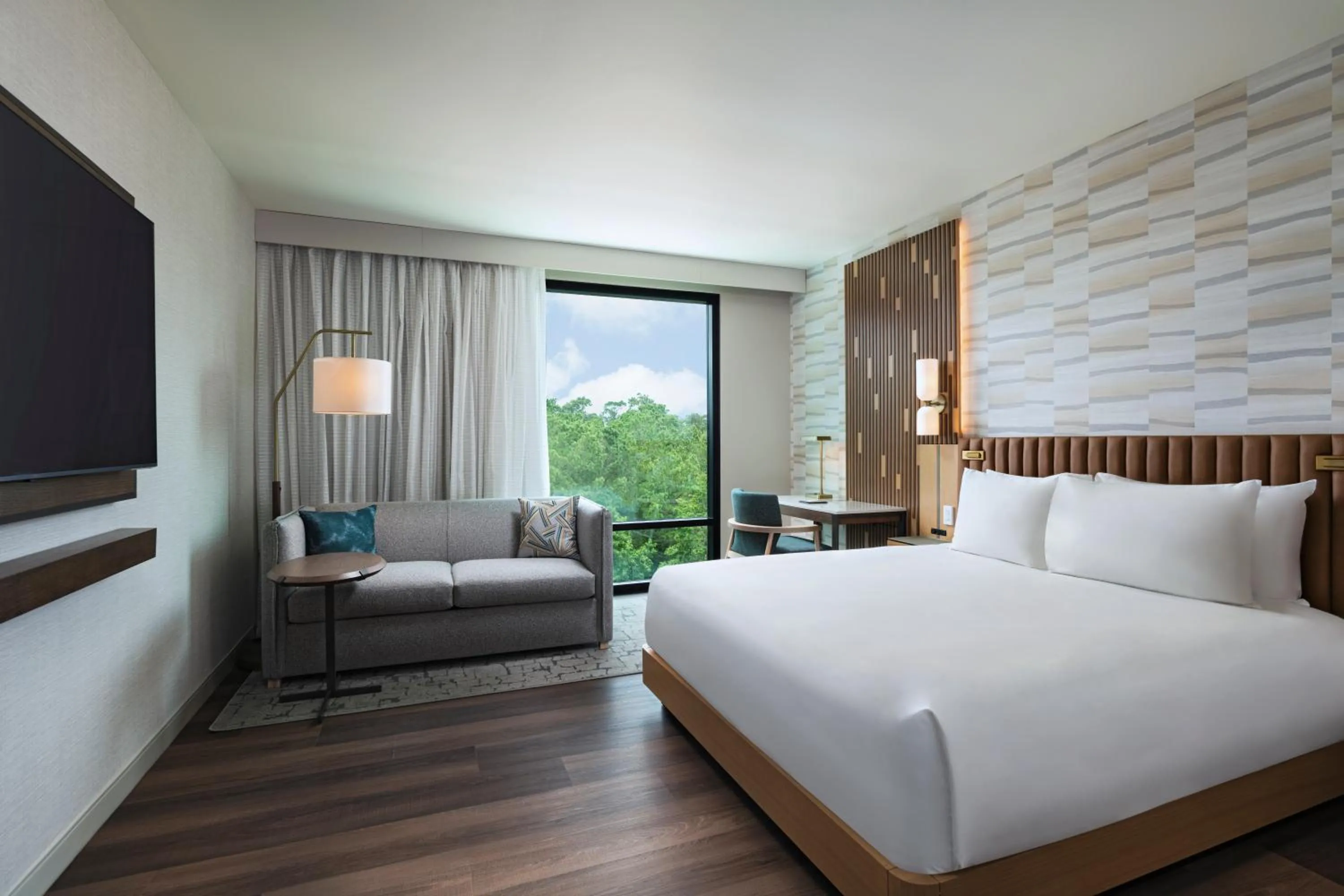 Bed in Hyatt Regency Conroe