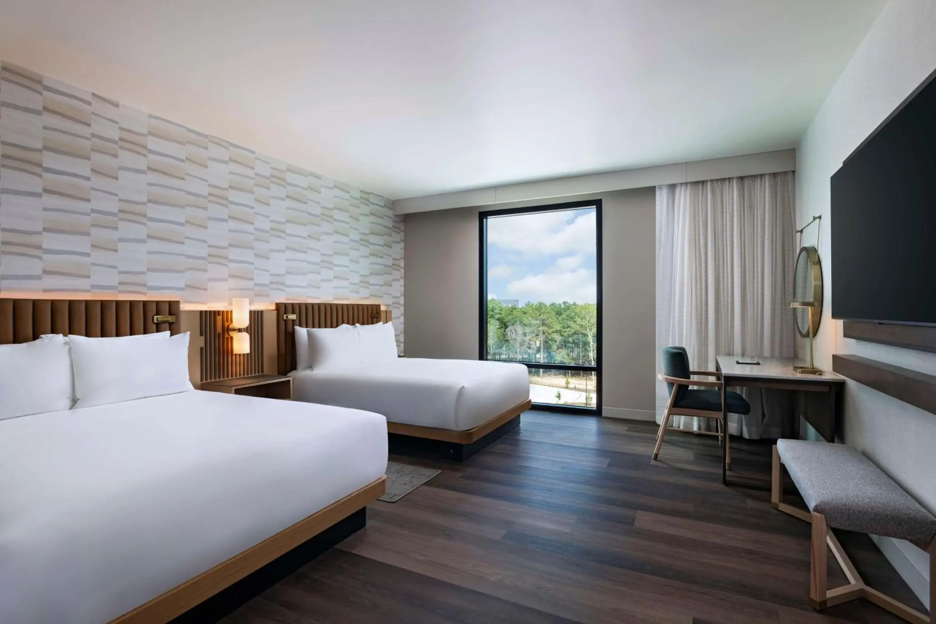 Queen Room with Two Queen Beds and Accessible Tub in Hyatt Regency Conroe Queen Room with Two Queen Beds and Accessible Tub in Hyatt Regency Conroe