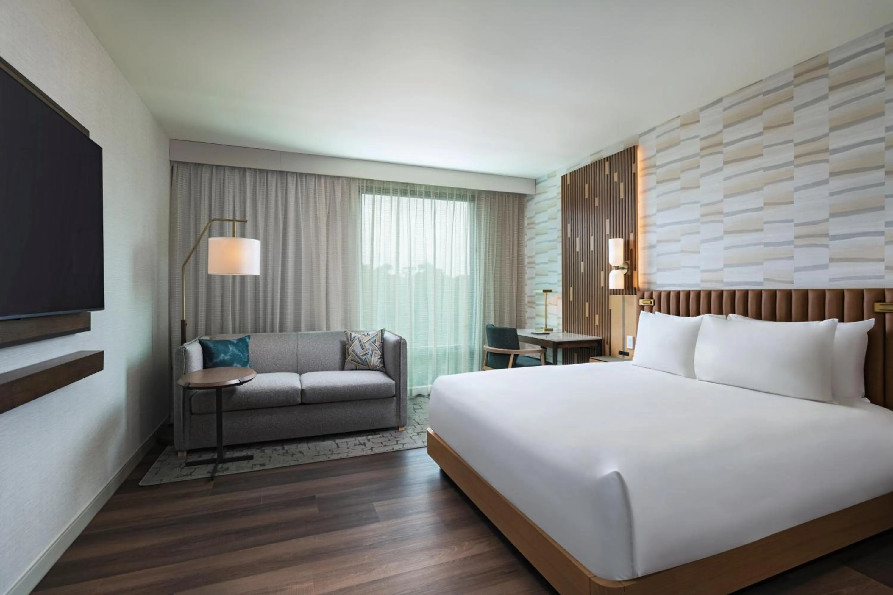 Bed in Hyatt Regency Conroe