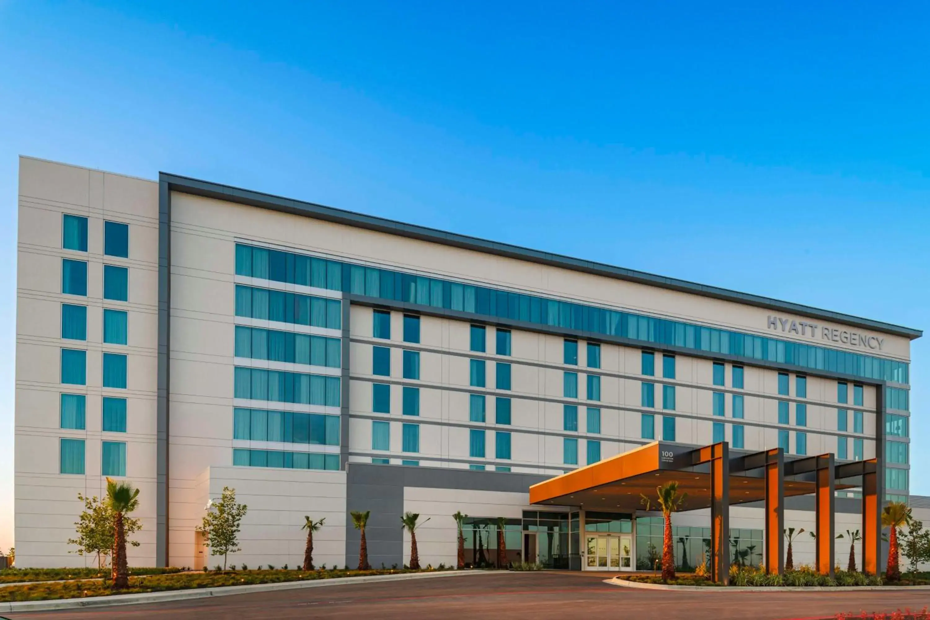 Property building in Hyatt Regency Baytown-Houston Property building in Hyatt Regency Baytown-Houston