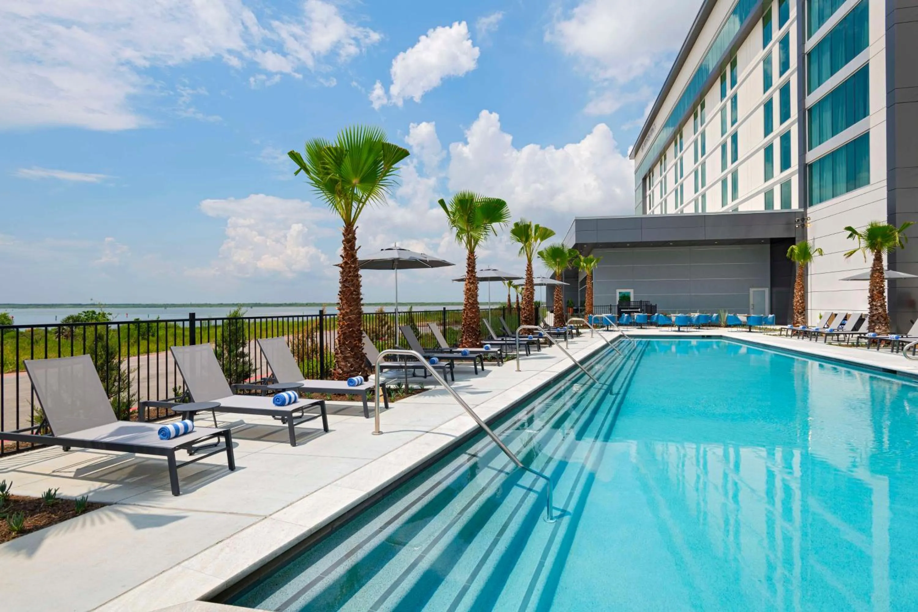 Swimming pool in Hyatt Regency Baytown-Houston