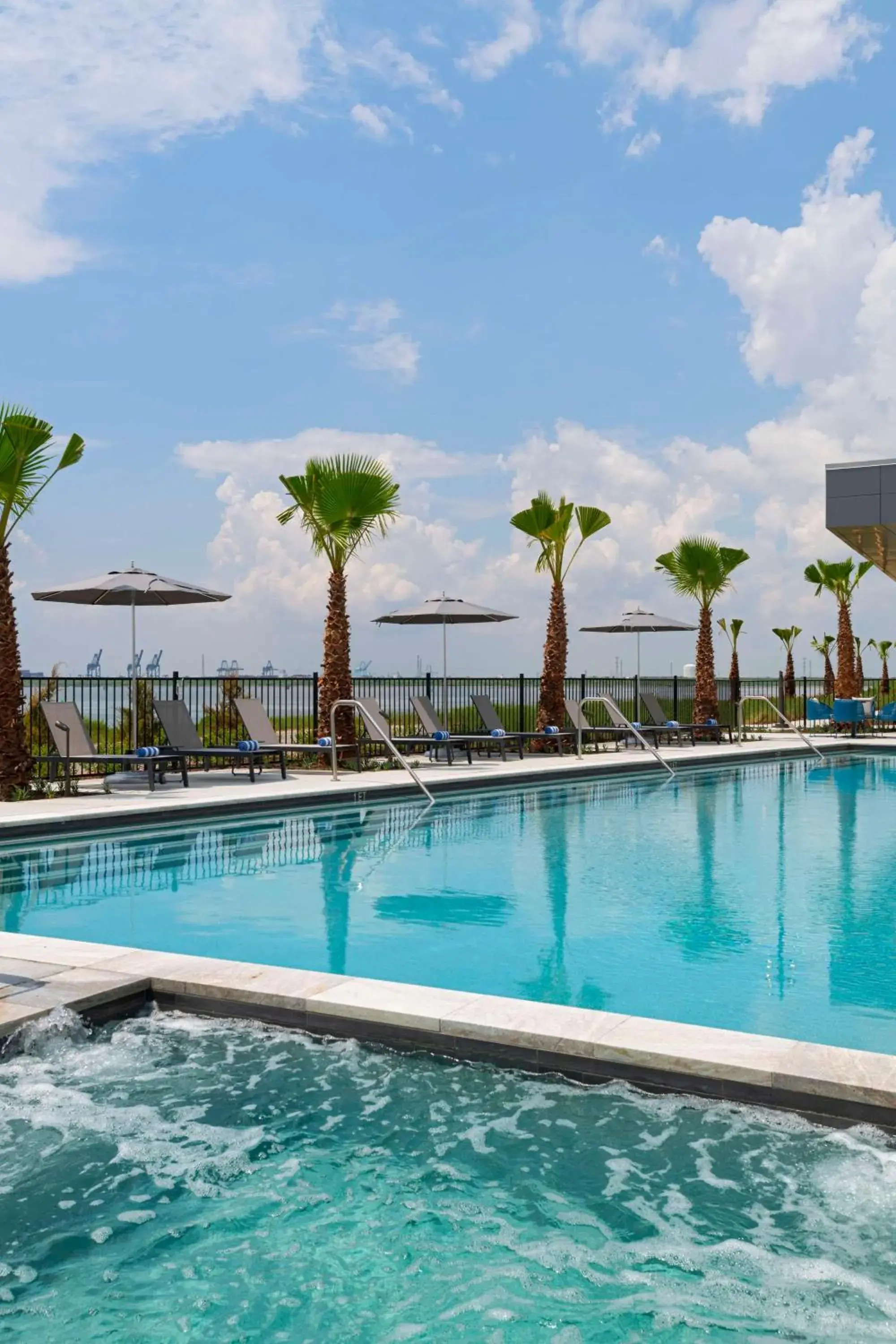 Swimming pool in Hyatt Regency Baytown-Houston Swimming pool in Hyatt Regency Baytown-Houston
