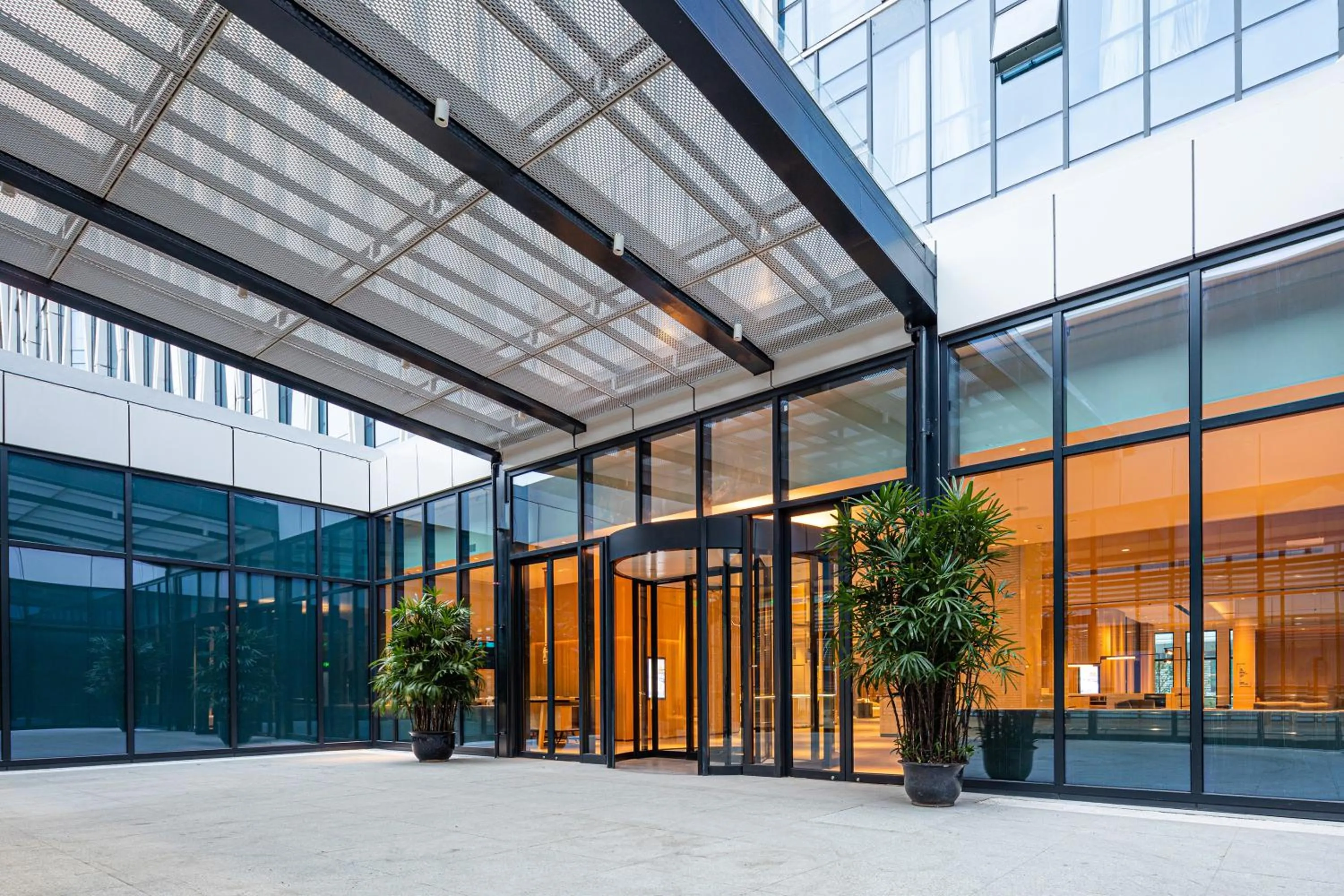 Facade/entrance in Hyatt Place Hangzhou International Airport
