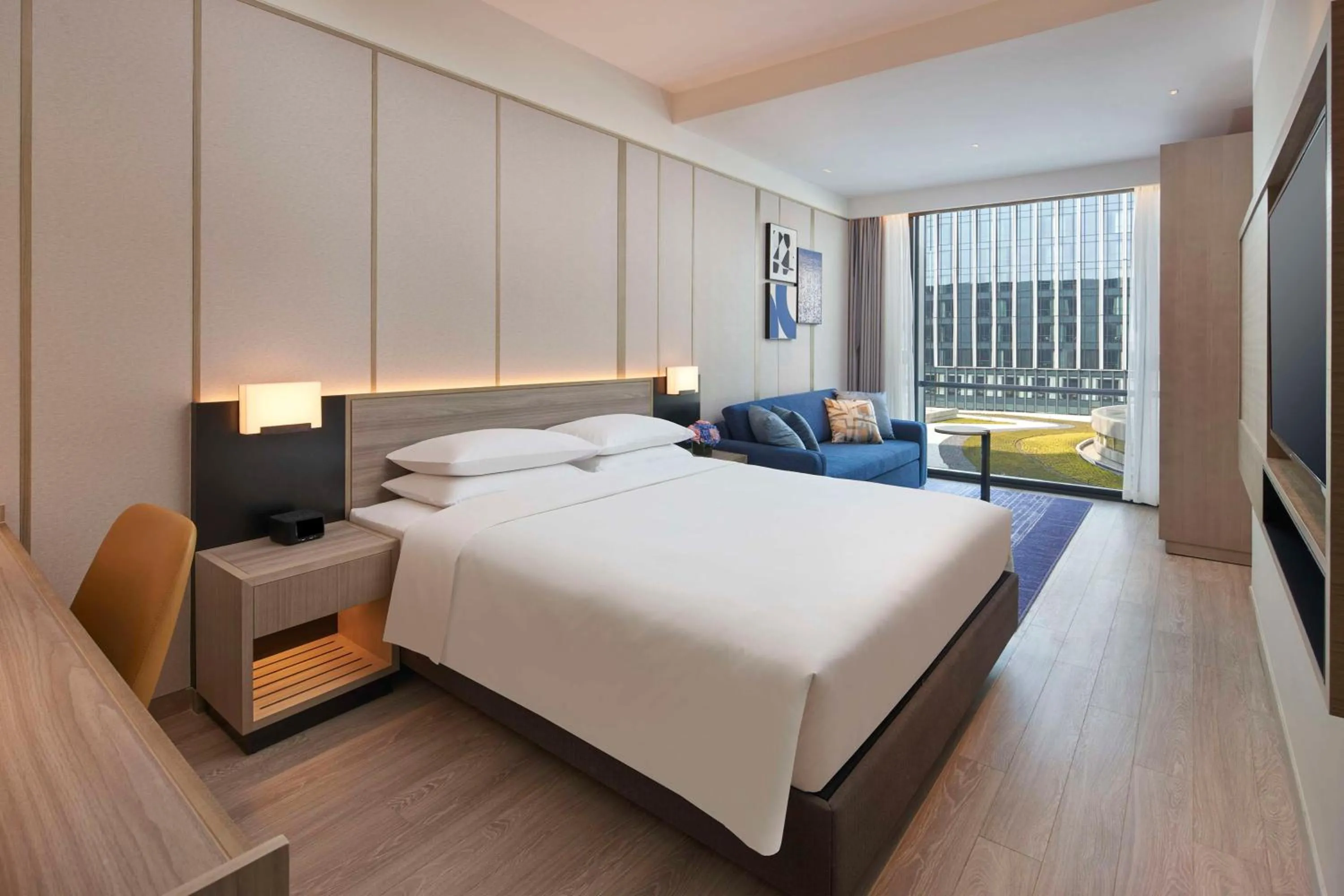 Bedroom, Bed in Hyatt Place Hangzhou International Airport