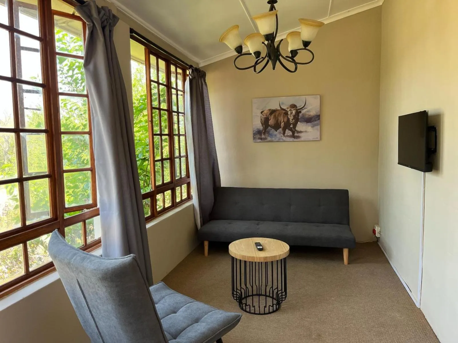 TV and multimedia in Lindela House