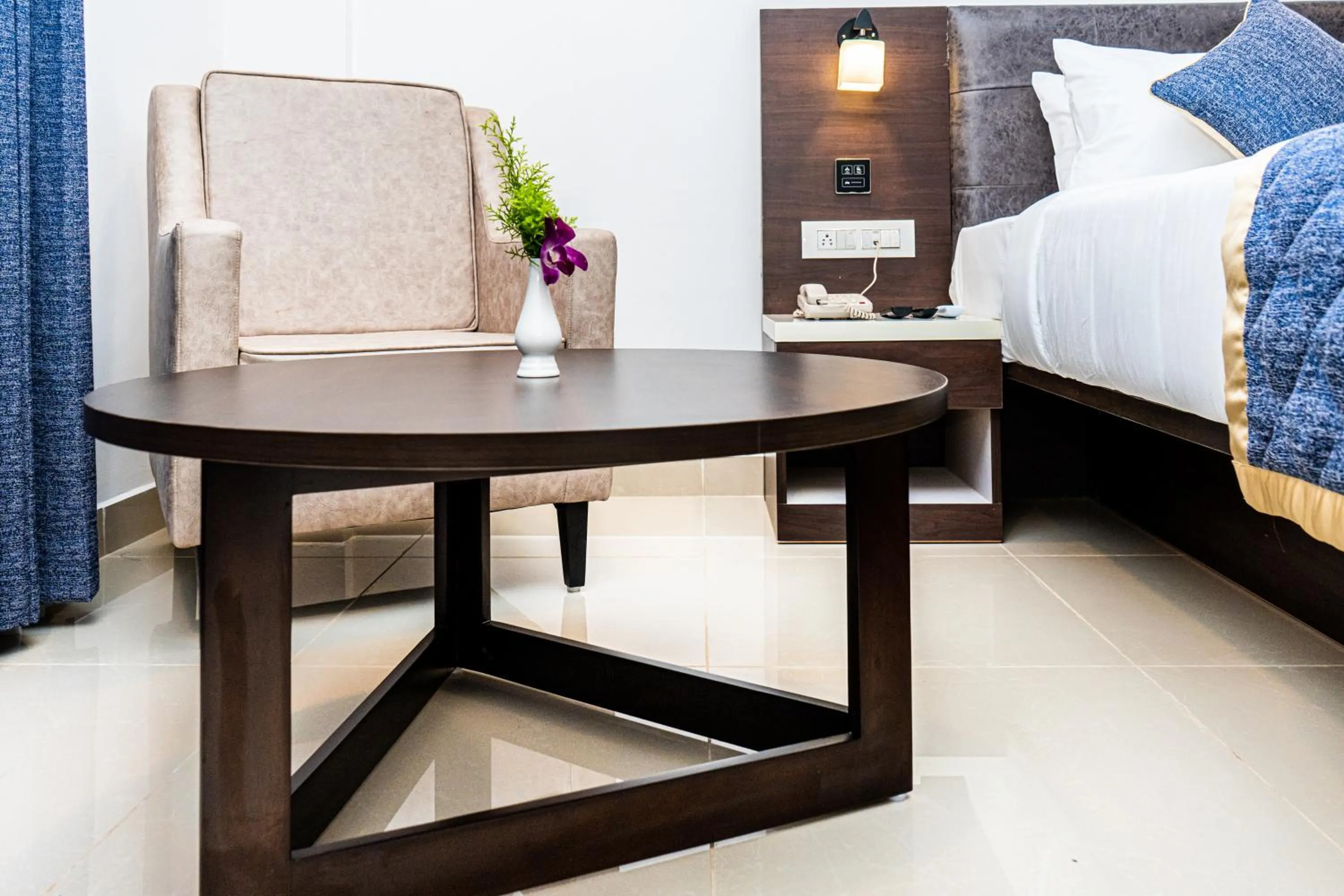 Bedroom, Bed in Marksman Resort