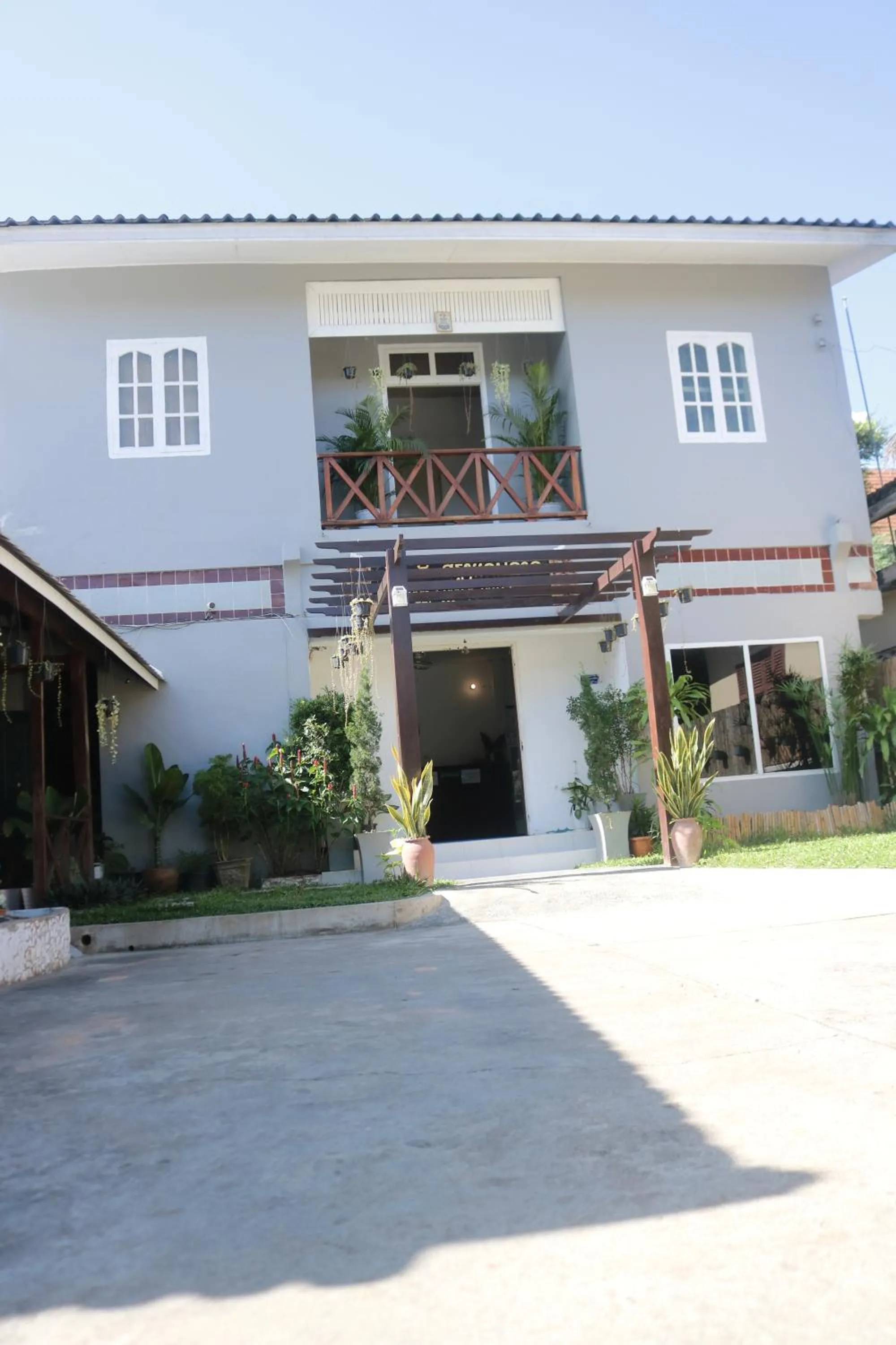 Facade/entrance in Moon's house LuangPrabang