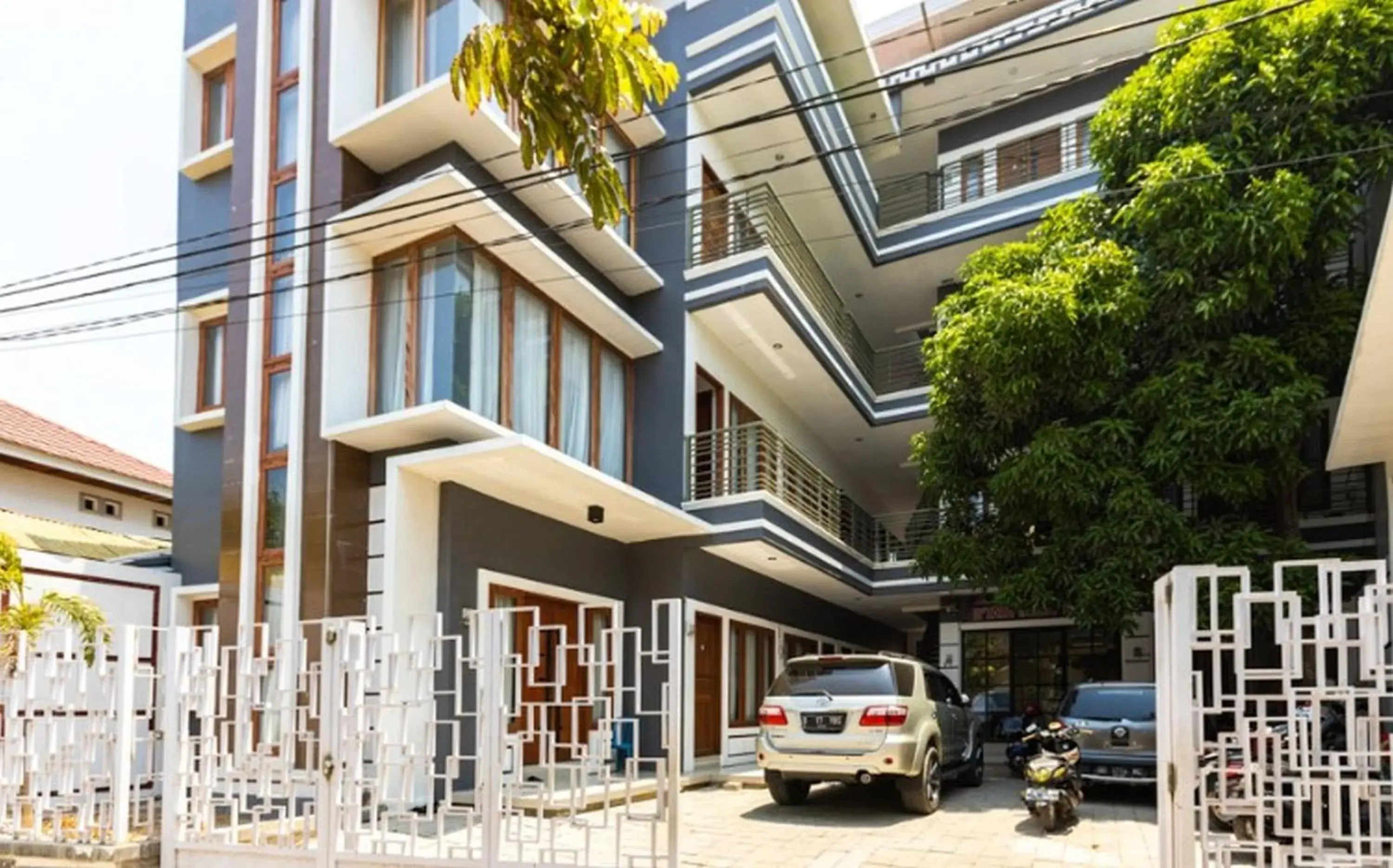 Property building in RedDoorz Syariah @ Batua Raya Property building in RedDoorz Syariah @ Batua Raya