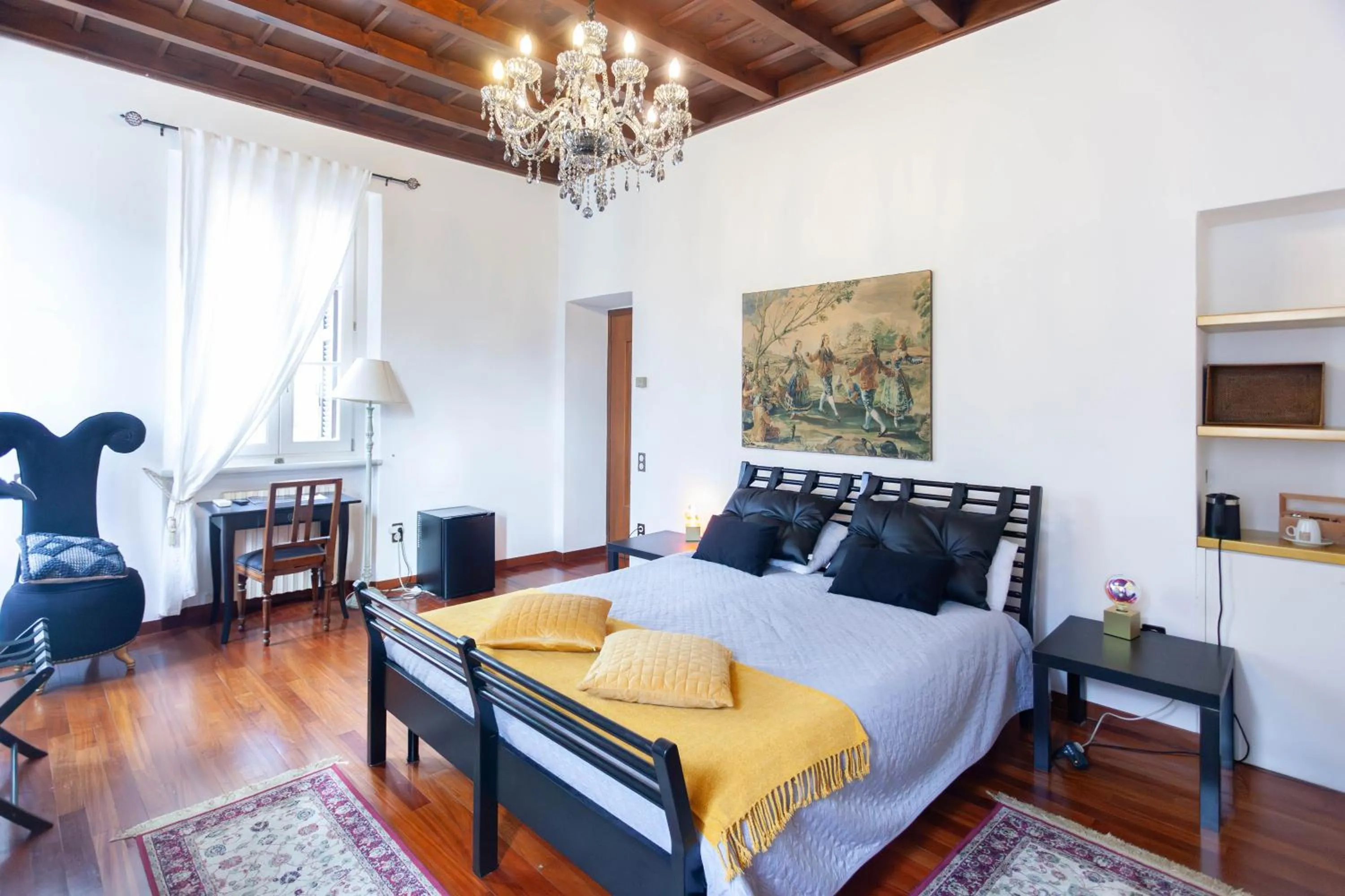 Bed in Villa Ghiringhelli