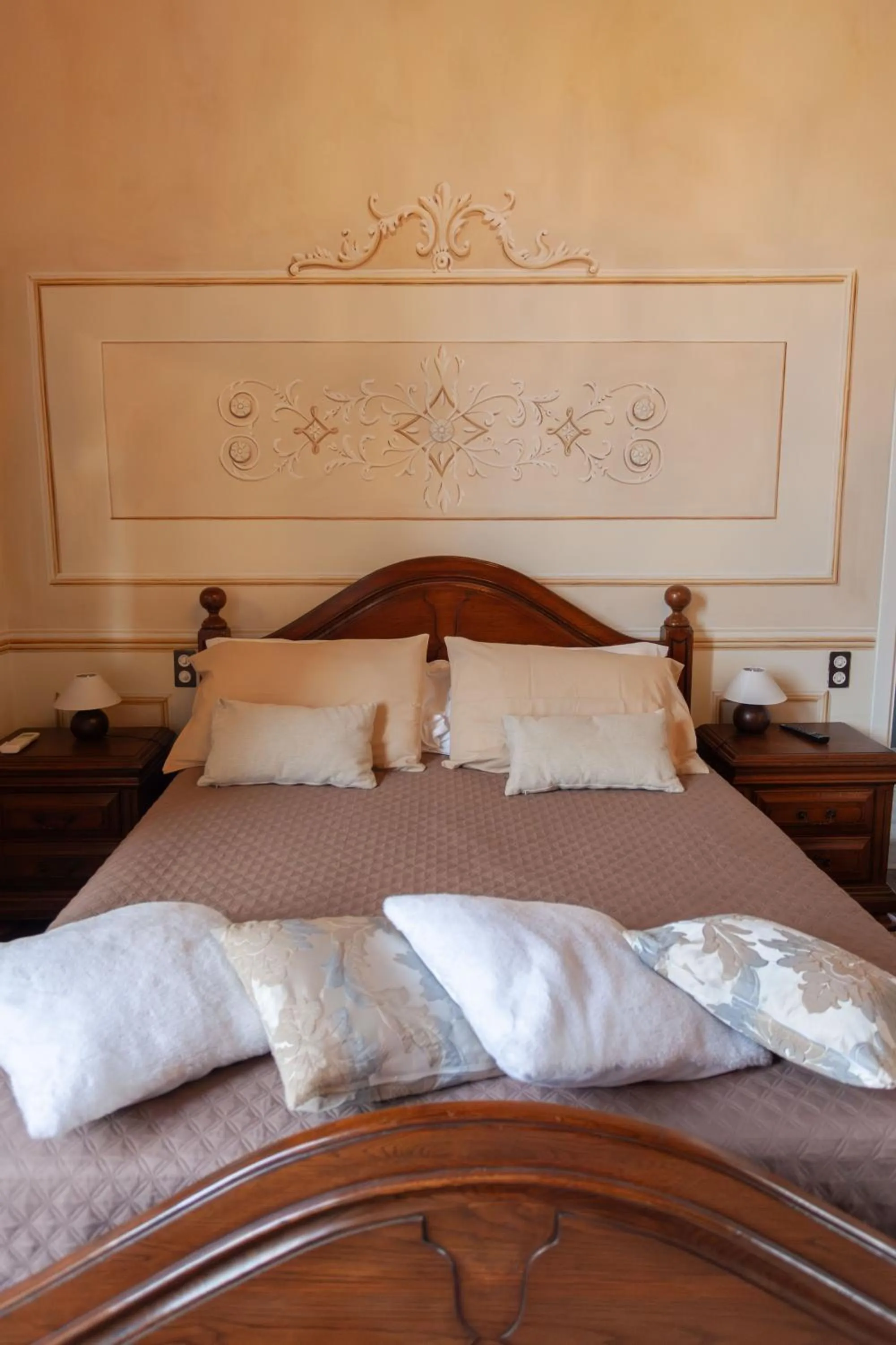 Bed in Villa Ghiringhelli